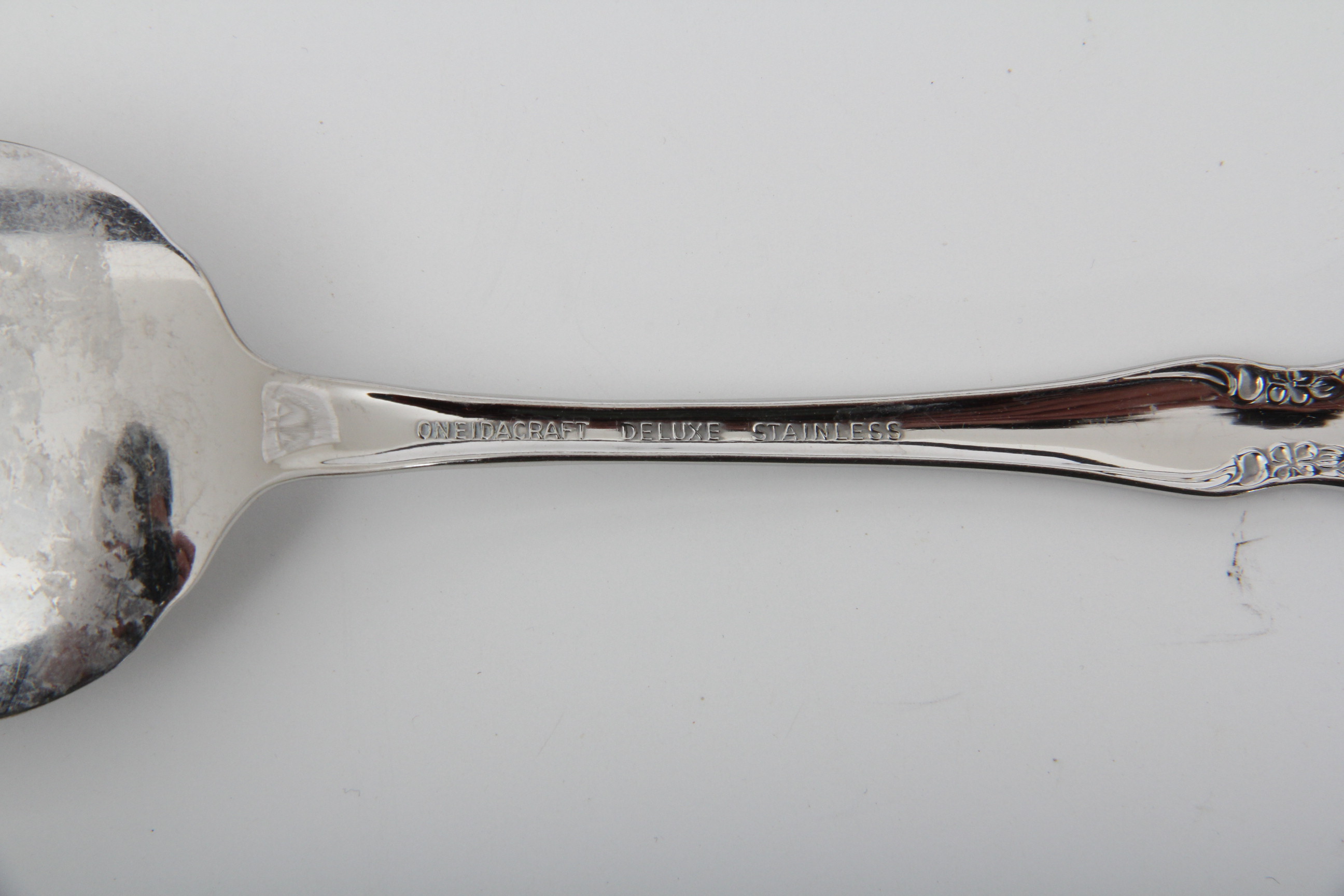 Oneidacraft Deluxe Stainless Flatware