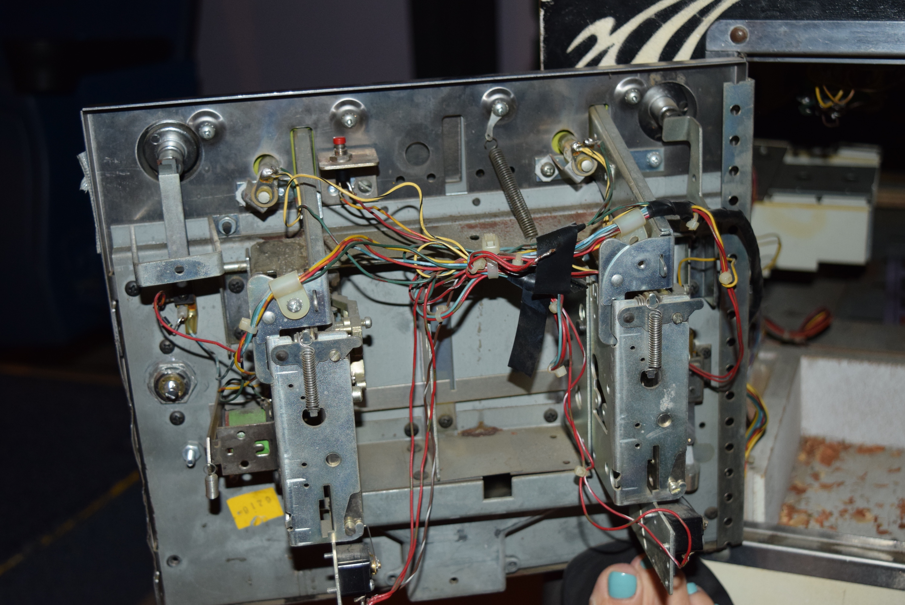 Vintage Bally "Eight Ball" Pinball Machine