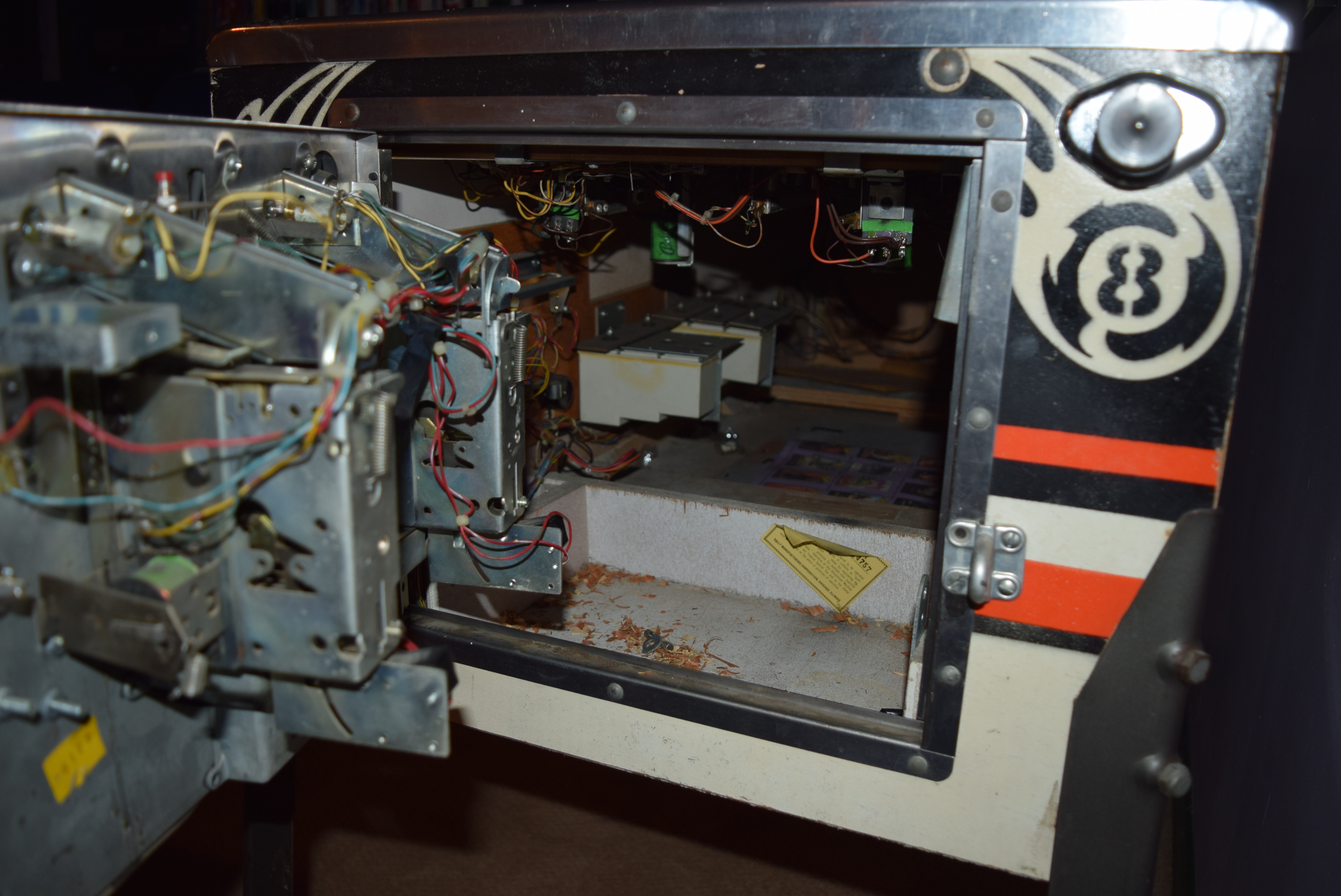 Vintage Bally "Eight Ball" Pinball Machine