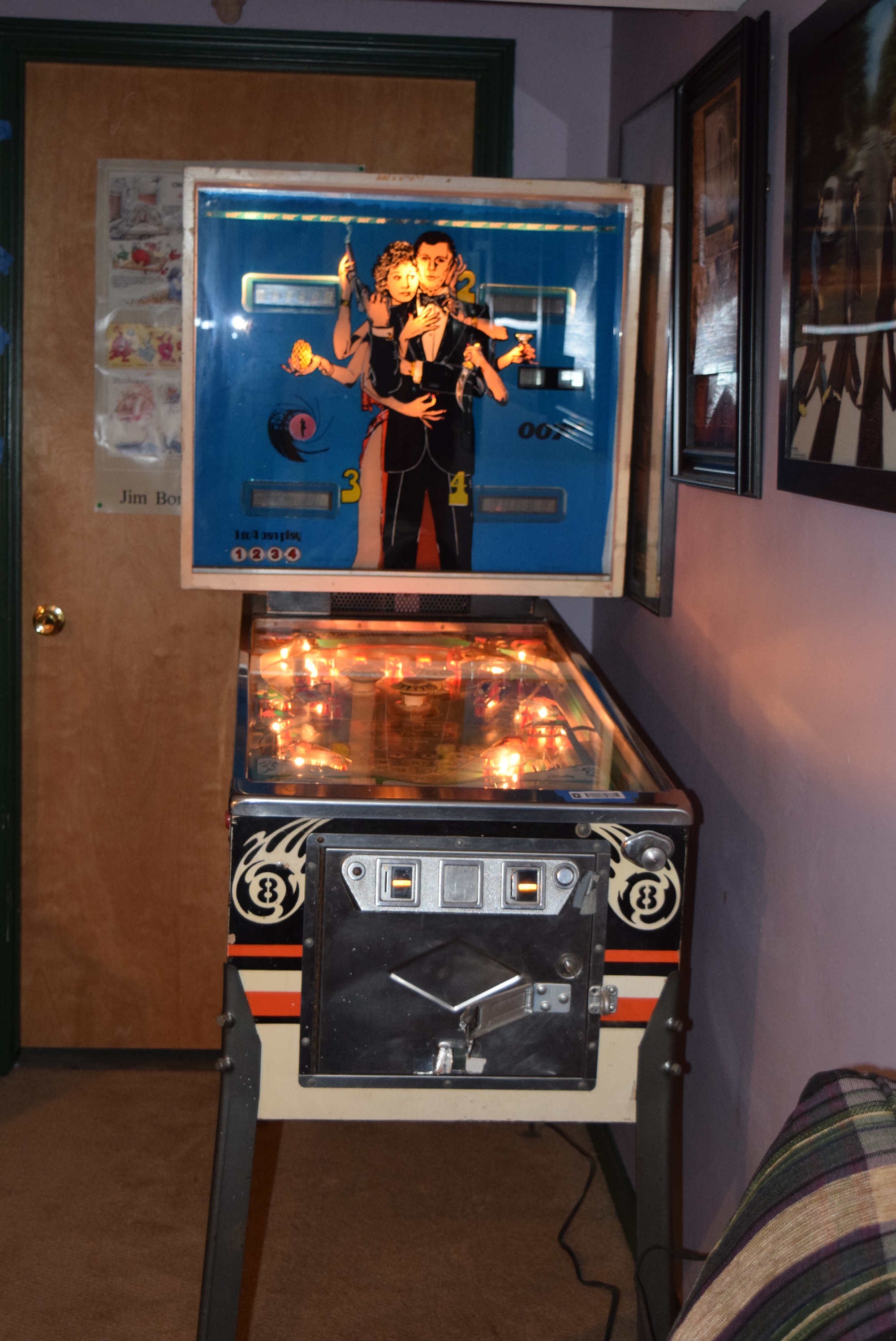 Vintage Bally "Eight Ball" Pinball Machine