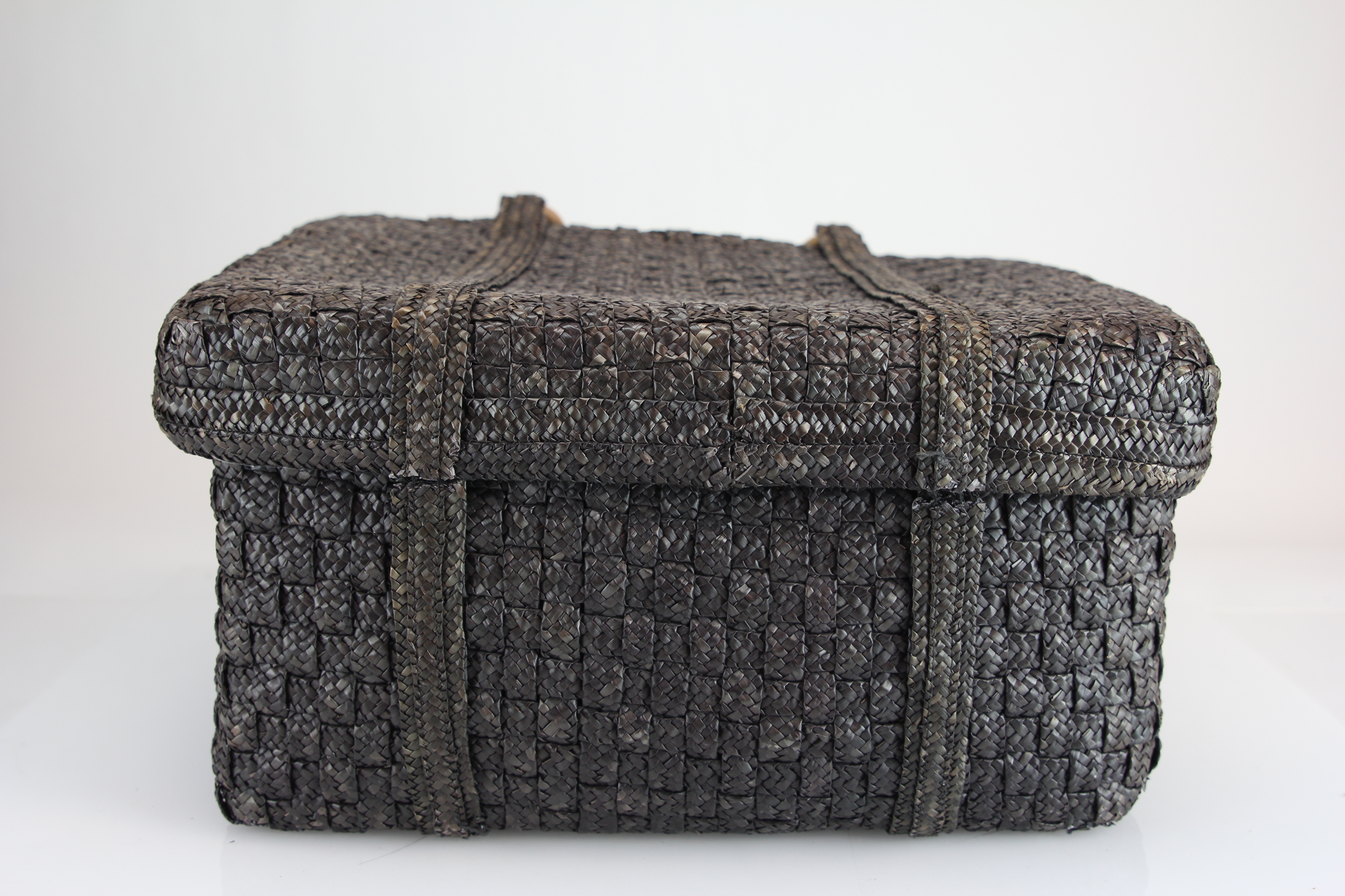 Vintage Woven Straw Travel Bag