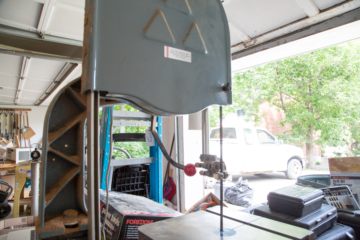 Delta 14" Band Saw with Extra Blades