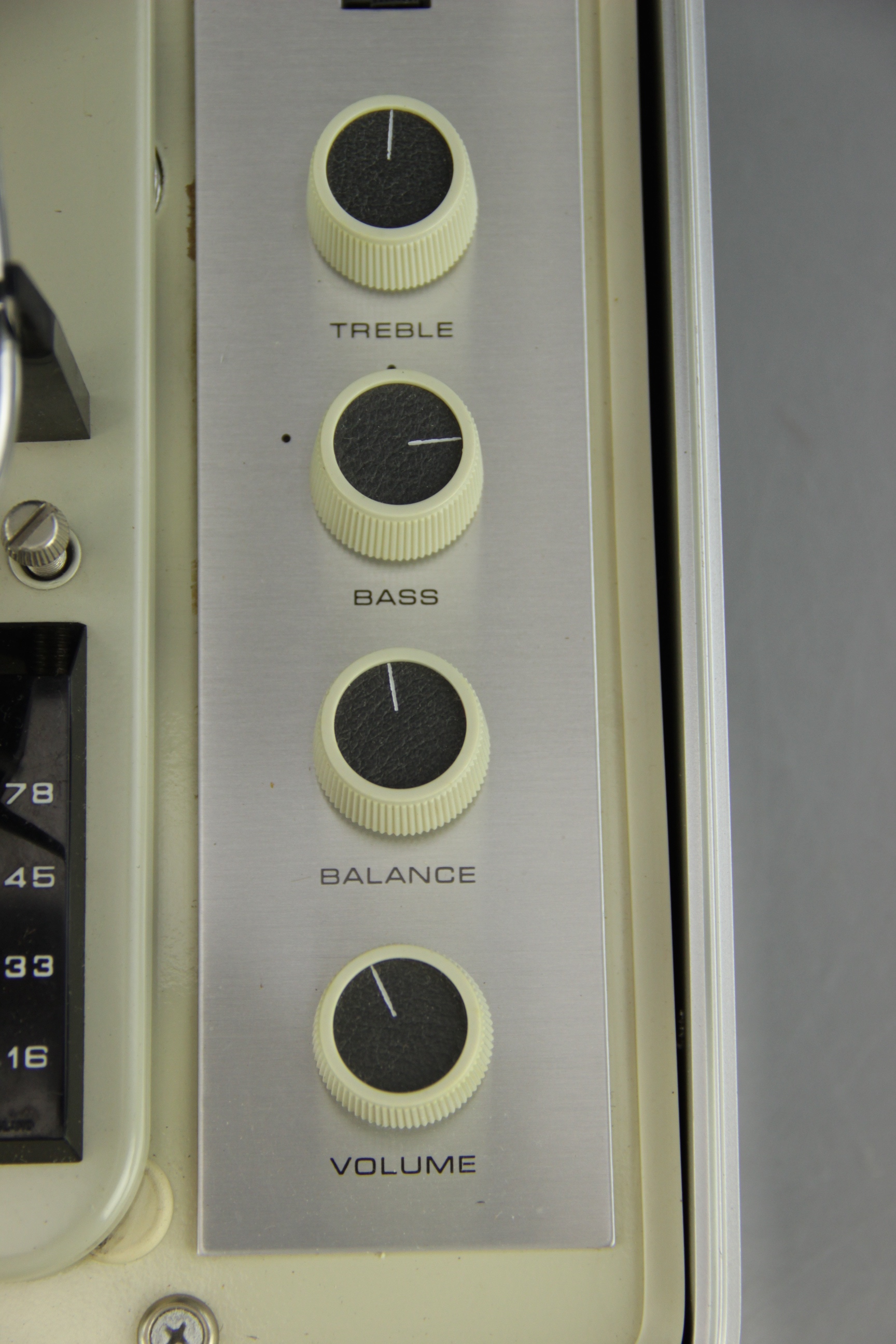 KLH Model 11 Turntable and Speaker Stereo Set