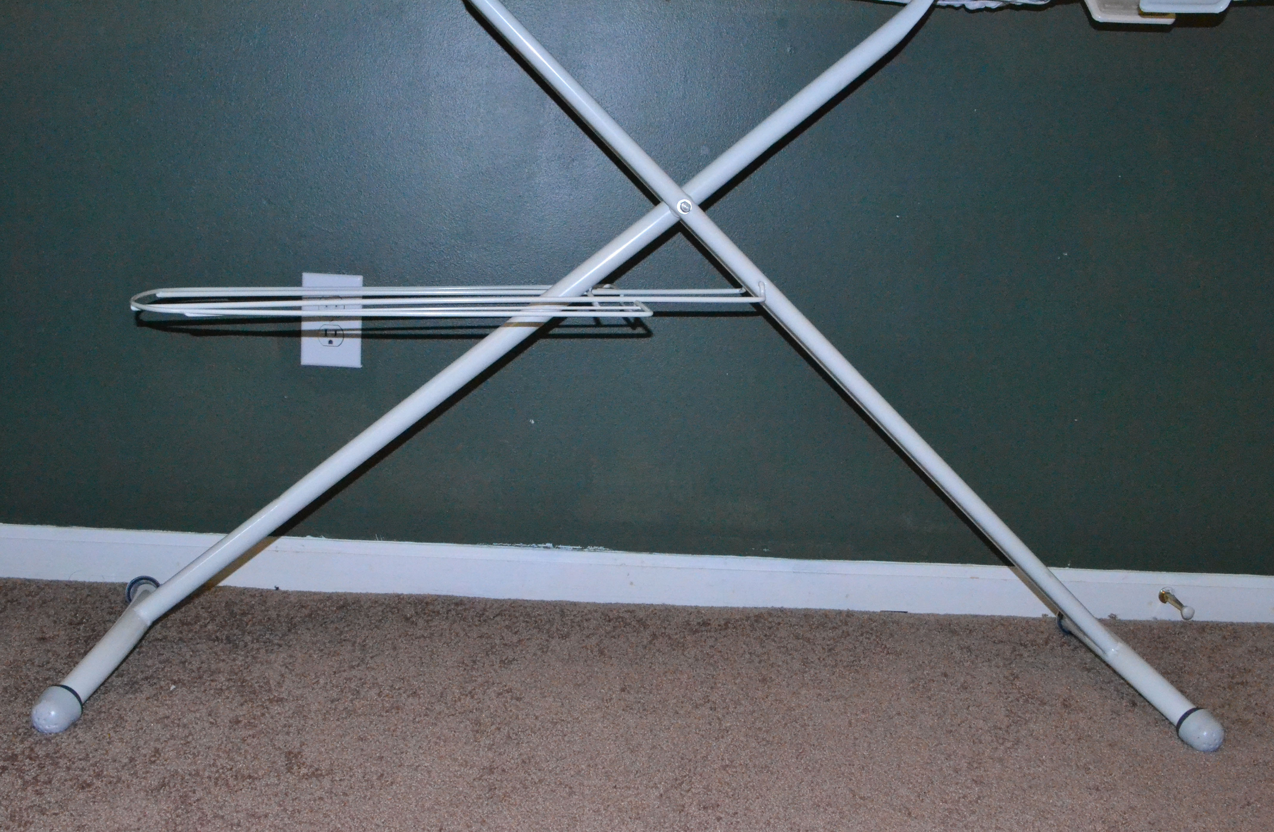 GE Lightweight Steam Iron and Board