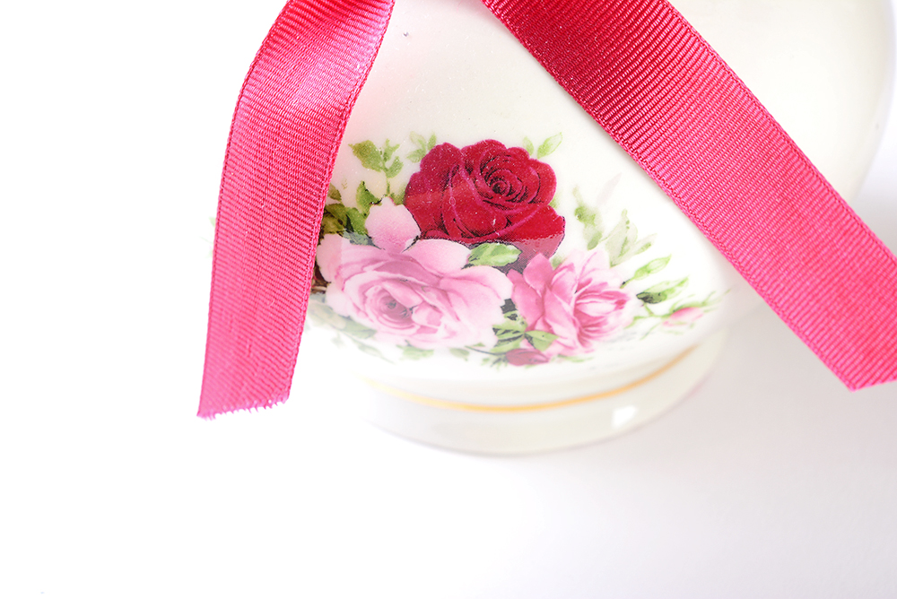 Baum Brothers Victorian Rose Vase Collection