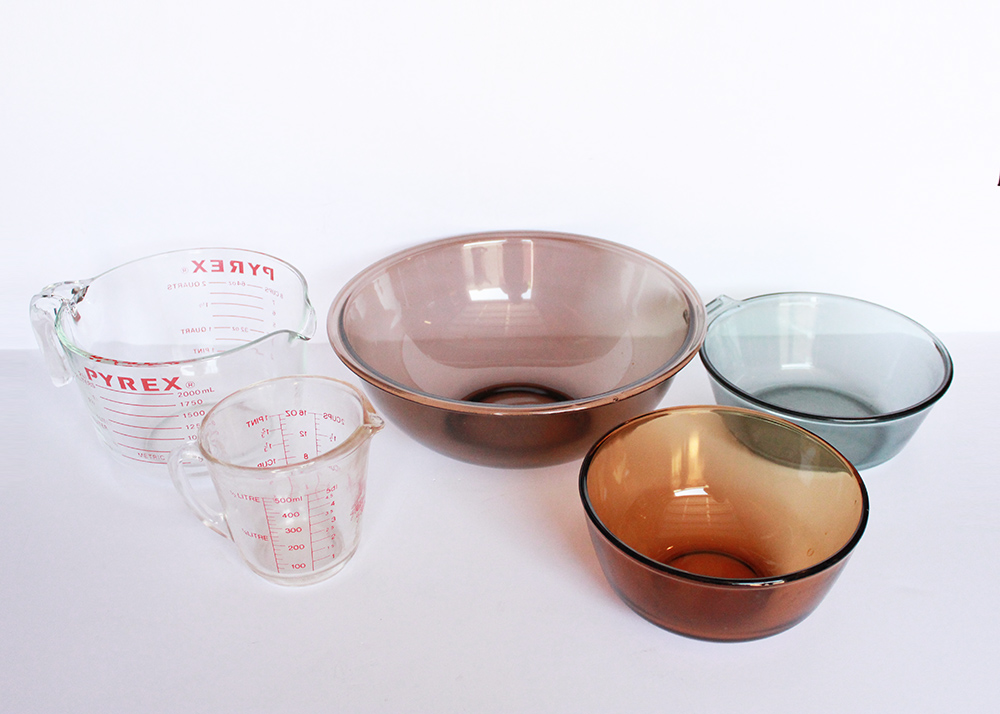 Pyrex Glass Cookware Set