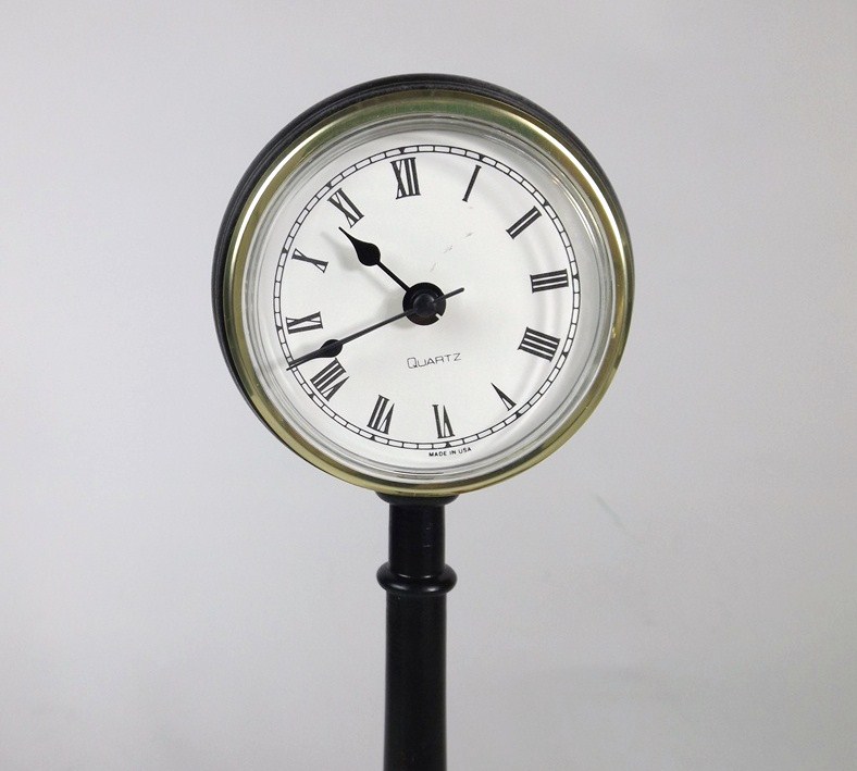 Byers' Choice Collectibles Picket Fence and Street Clock