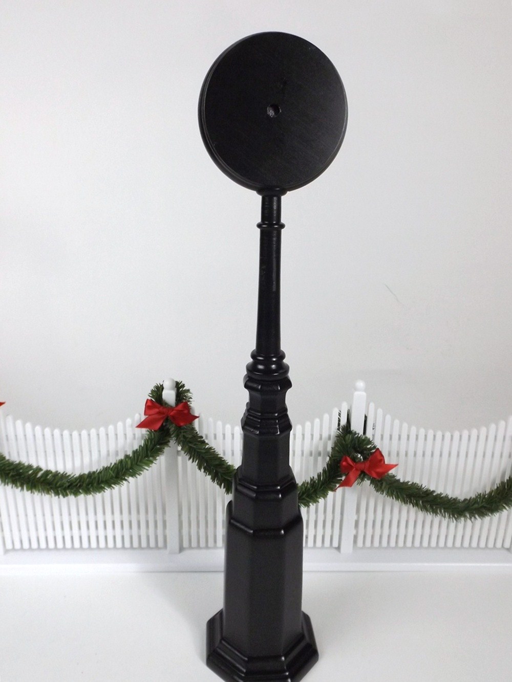 Byers' Choice Collectibles Picket Fence and Street Clock