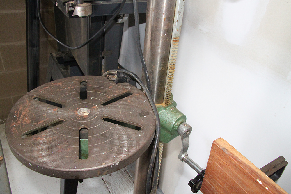 Cummins Mack 12-Speed Drill Press