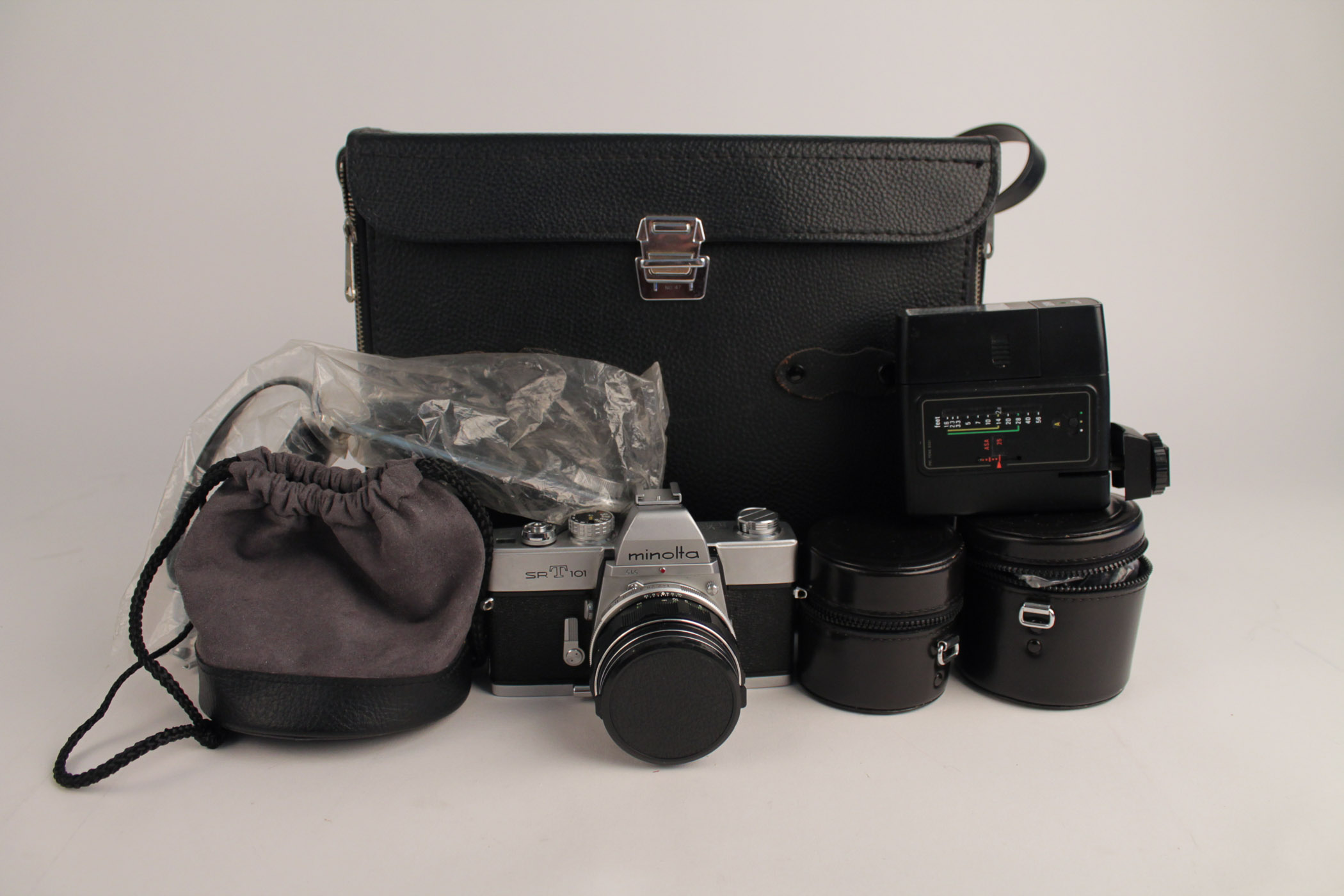 Minolta 35 MM SRT 101 Camera in Carrying Case