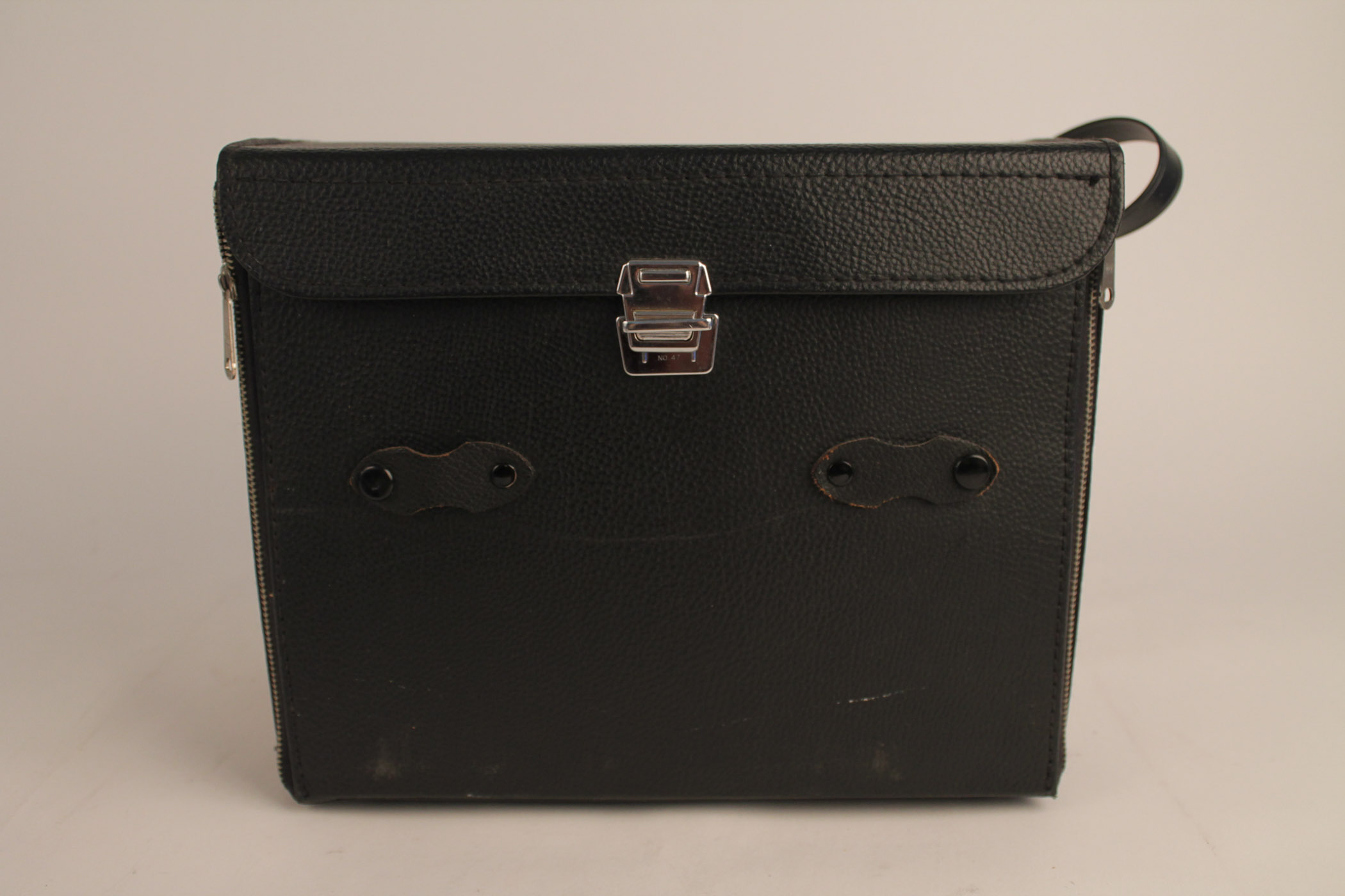 Minolta 35 MM SRT 101 Camera in Carrying Case