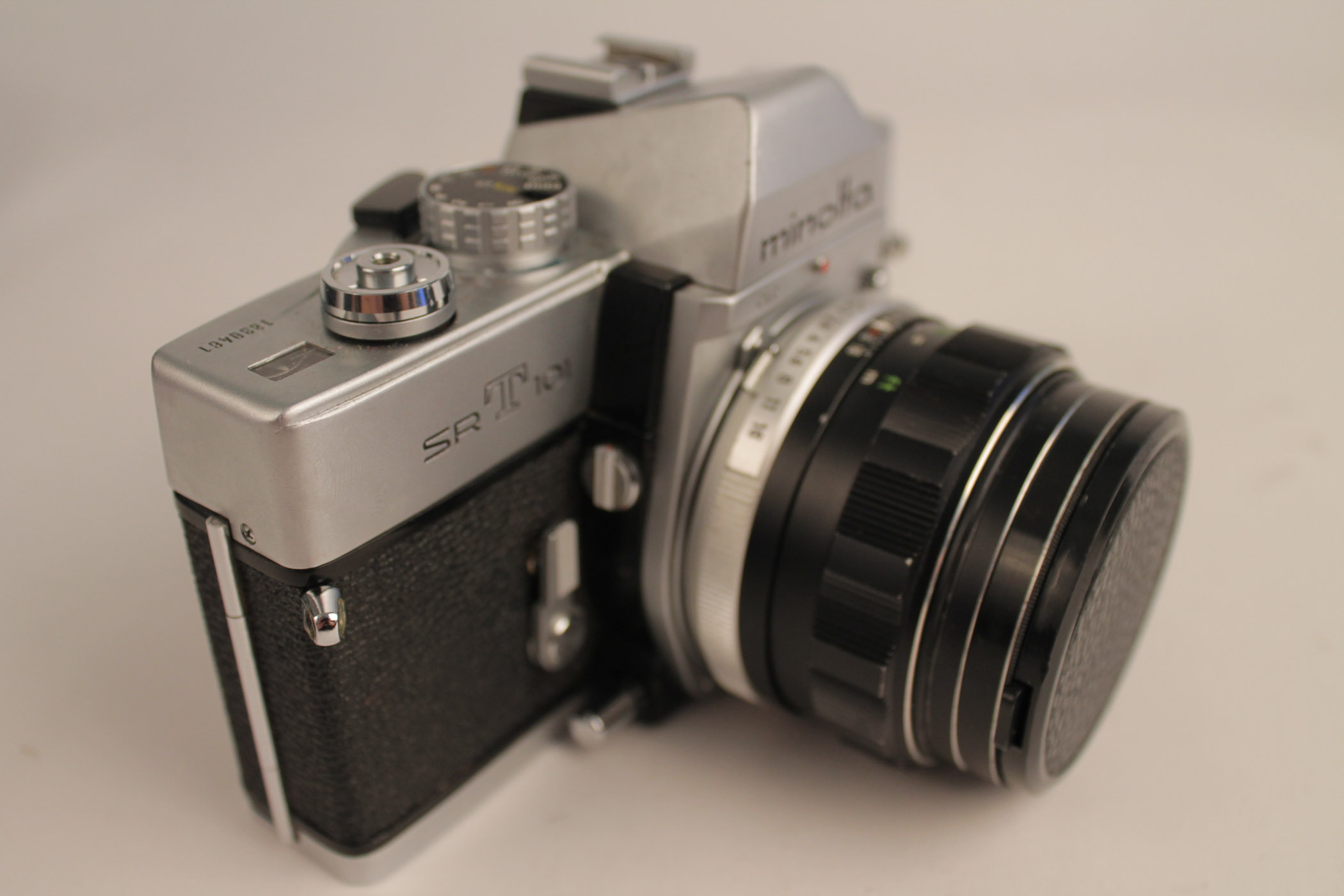 Minolta 35 MM SRT 101 Camera in Carrying Case