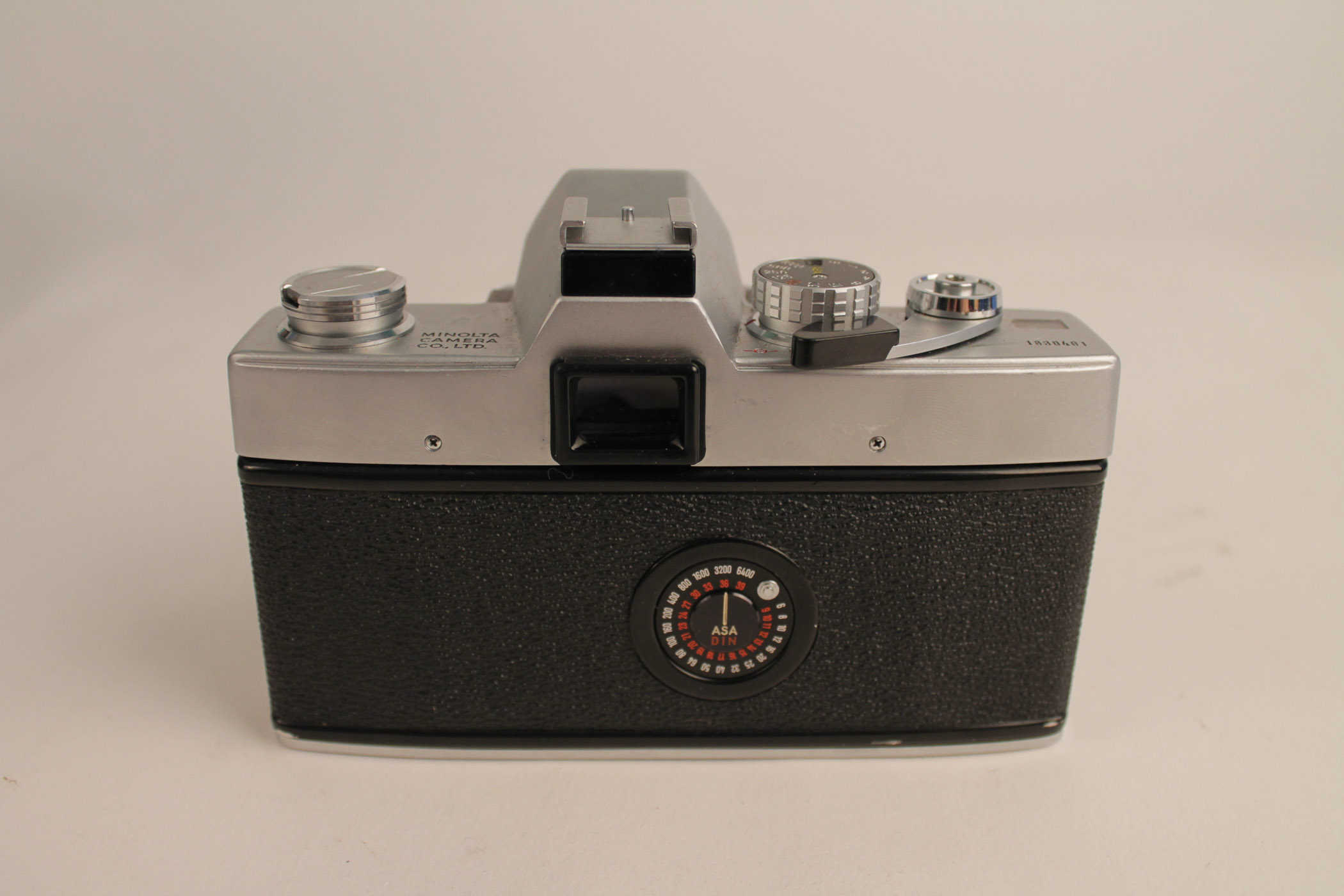Minolta 35 MM SRT 101 Camera in Carrying Case