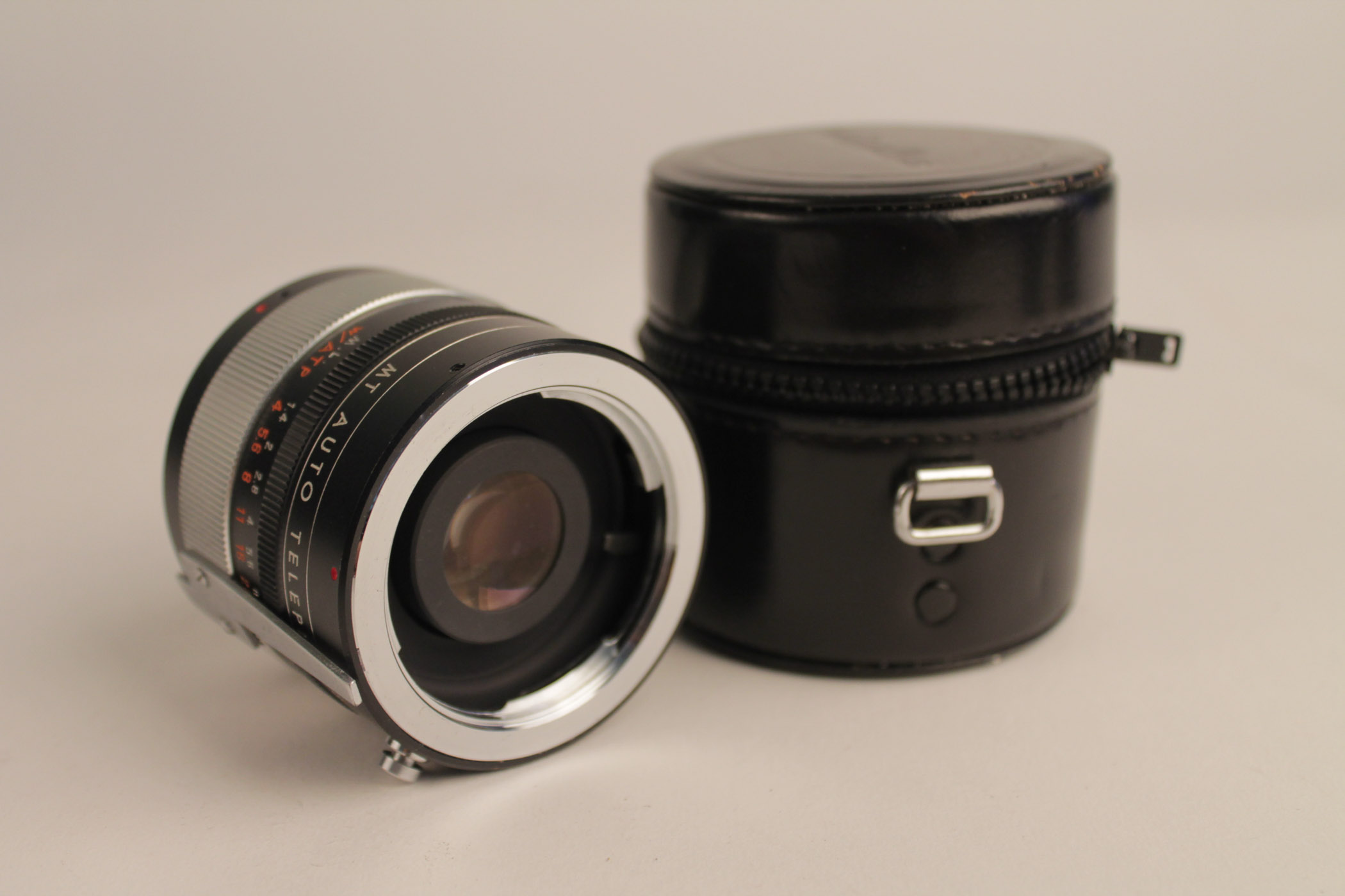 Minolta 35 MM SRT 101 Camera in Carrying Case