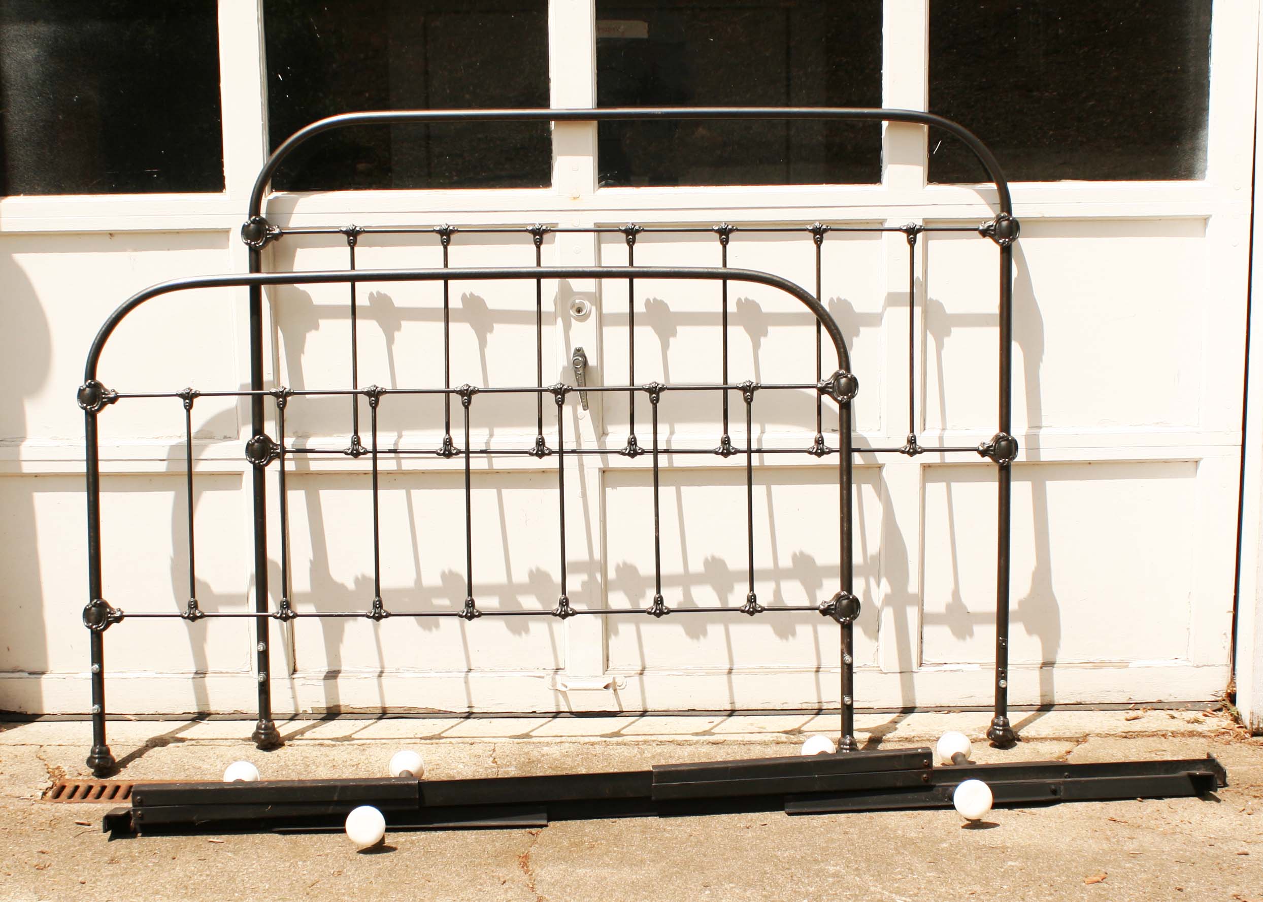 Queen Size Metal Bed Frame