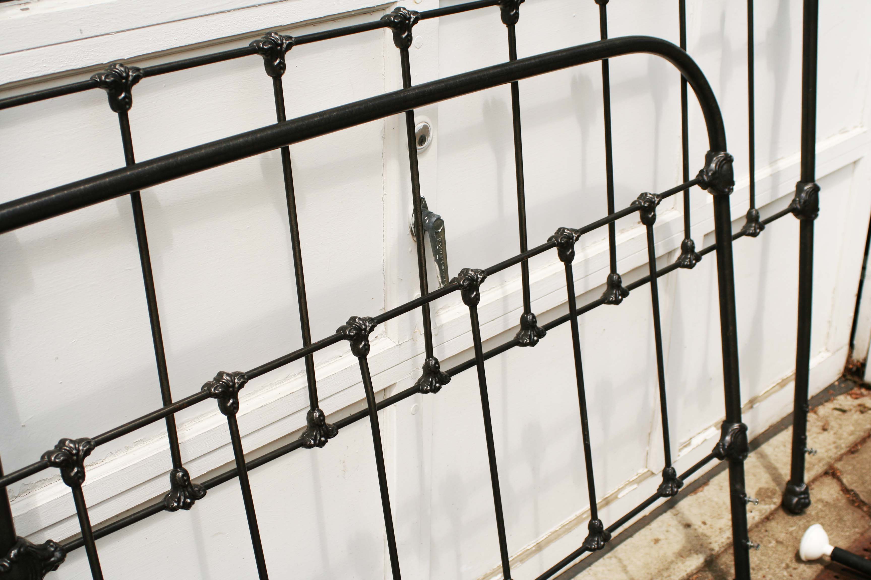 Queen Size Metal Bed Frame