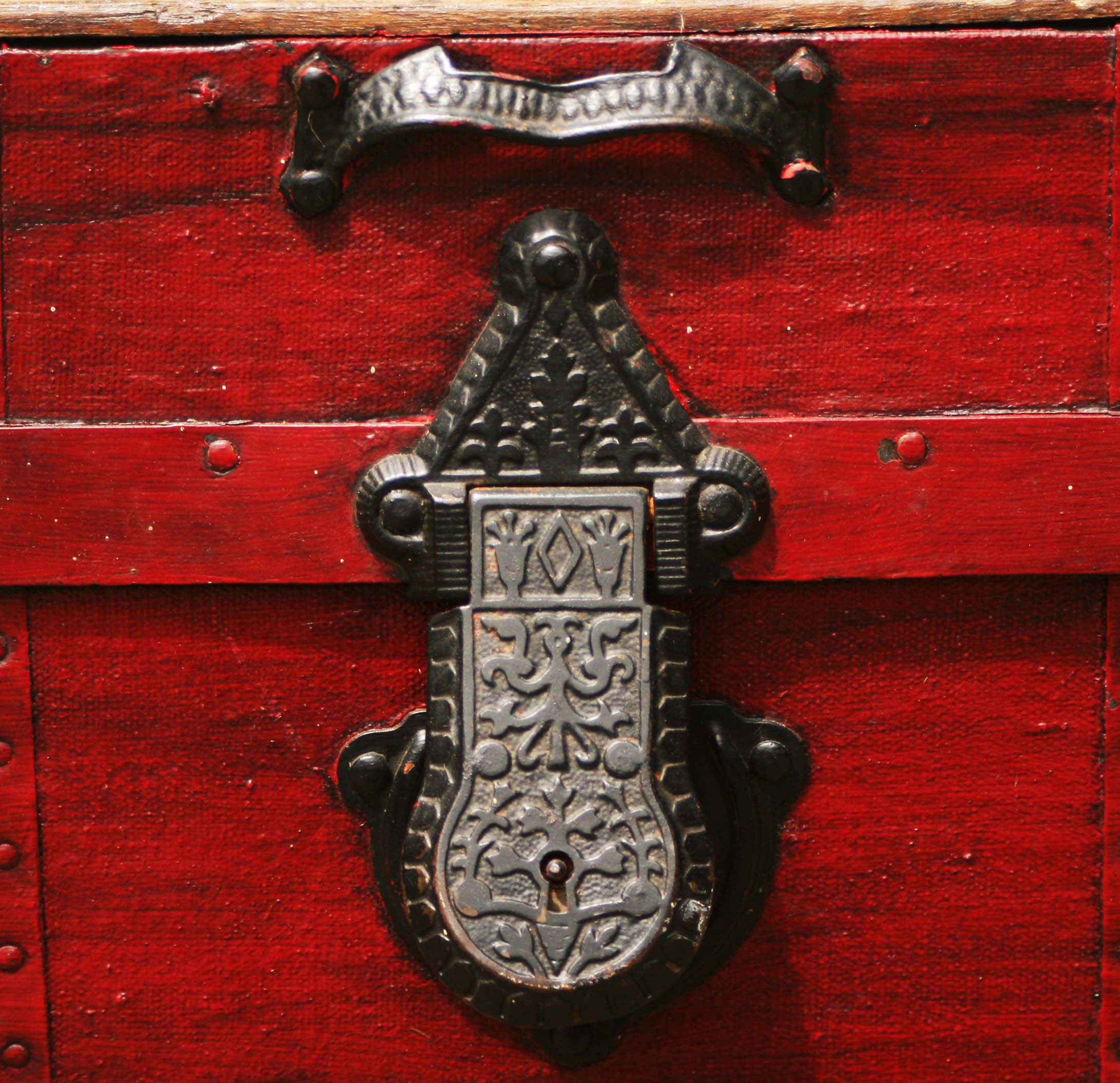 Antique Barrel Stave Wooden Trunk