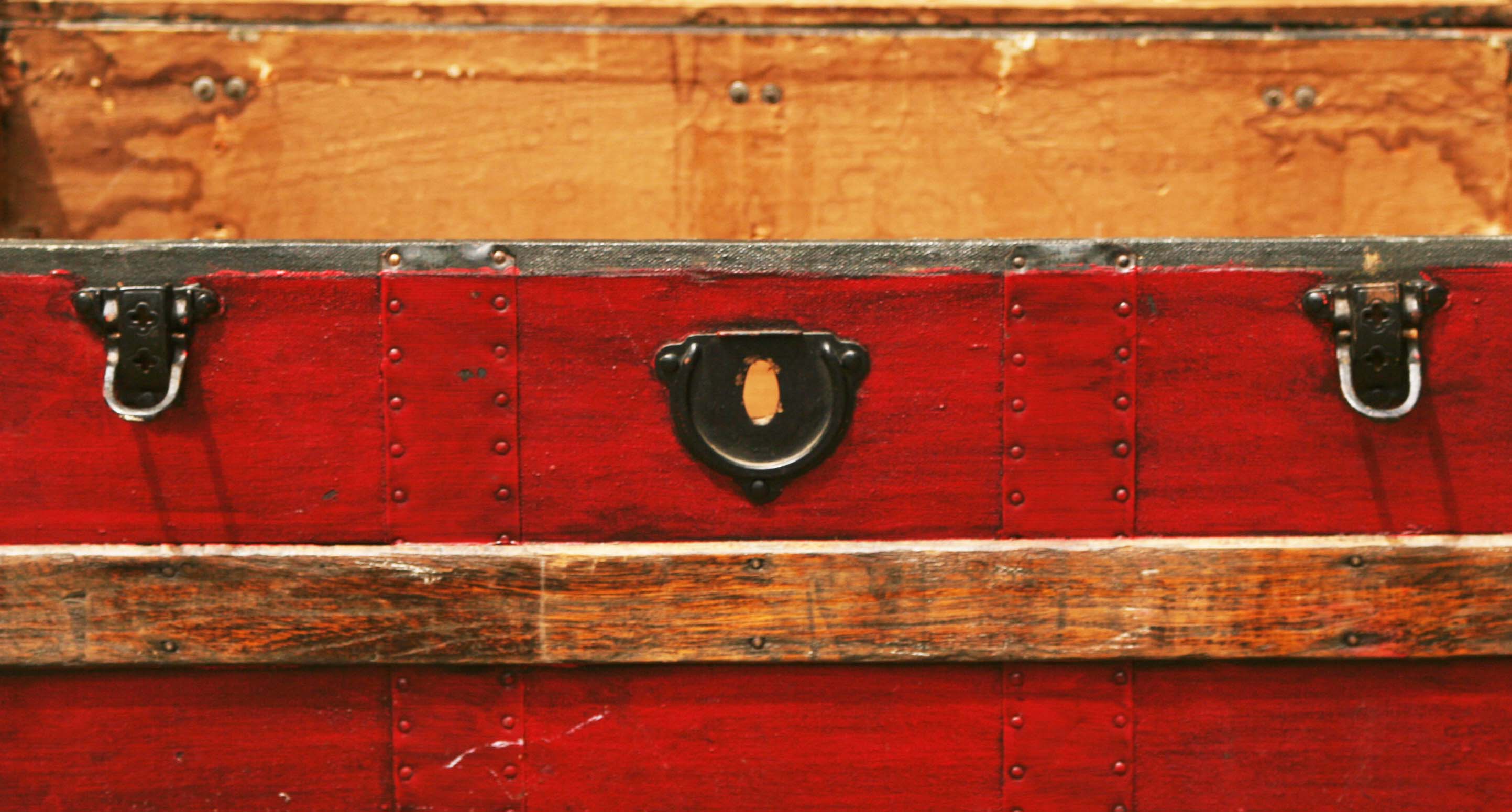 Antique Barrel Stave Wooden Trunk