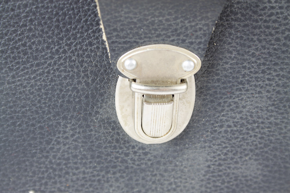 Le Gran Binoculars and Case