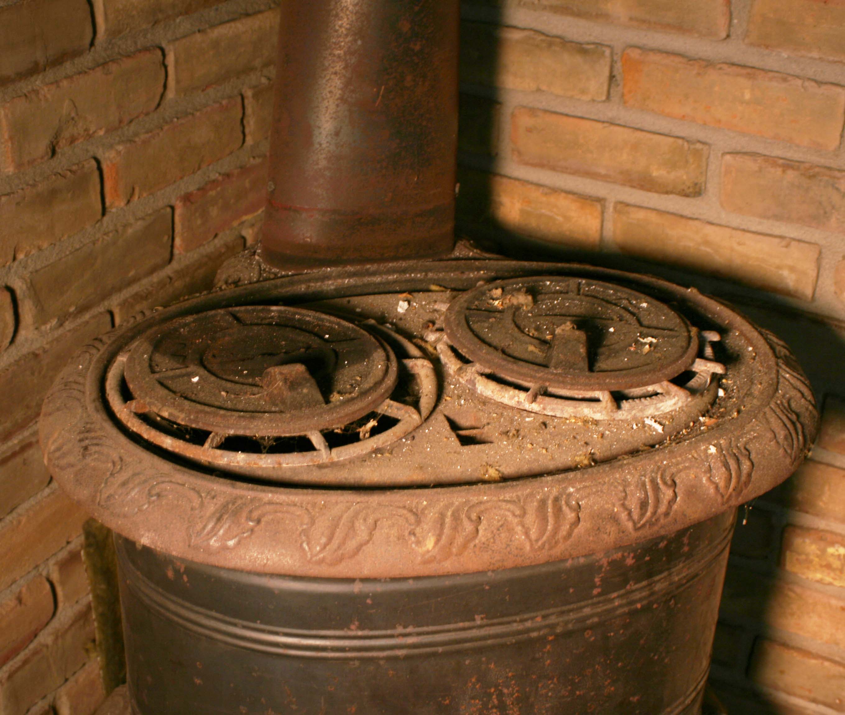 Antique Jewett and Root Cast Iron Wood Burning Stove