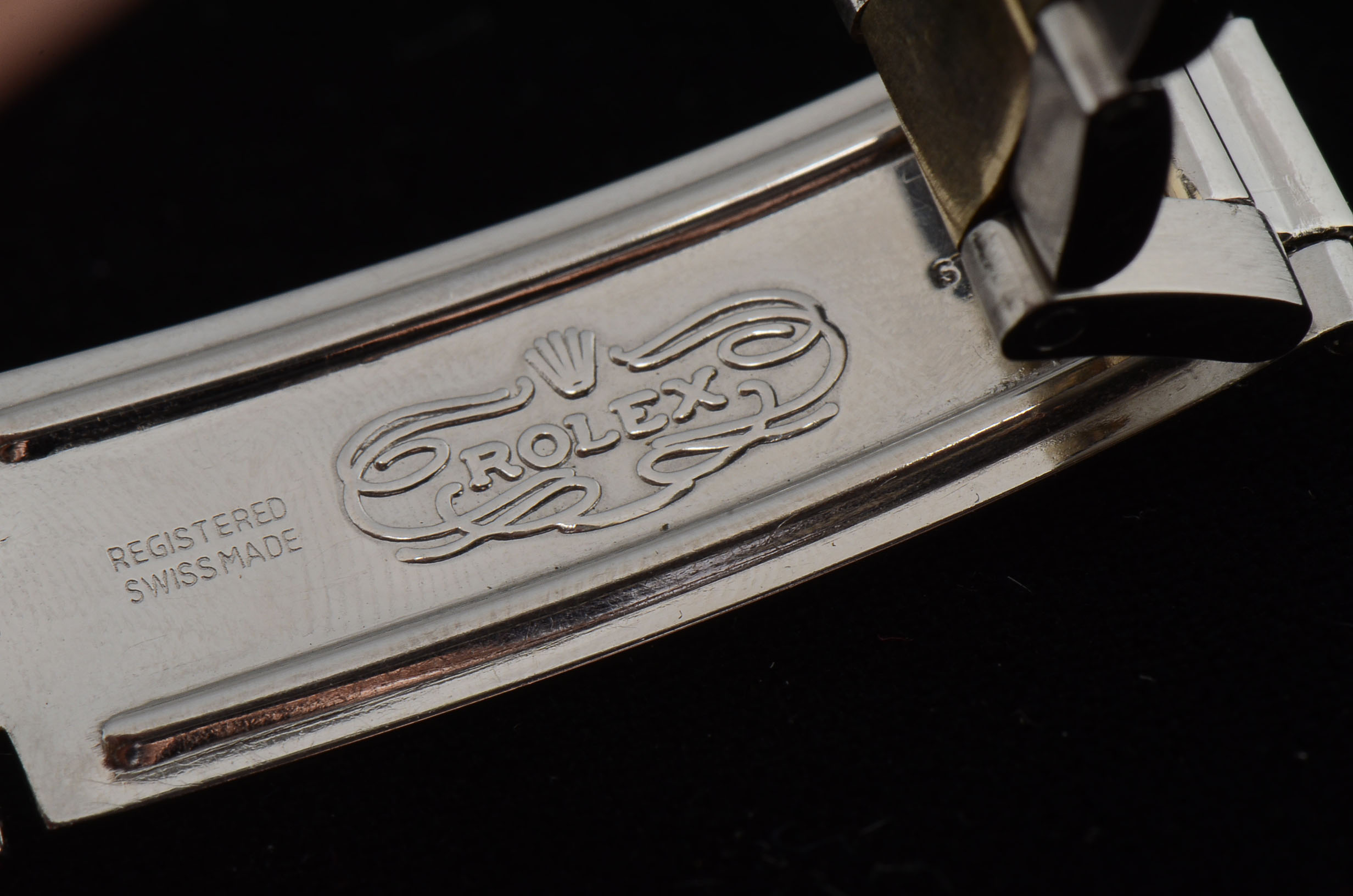 Men's Rolex Oyster Perpetual Date Stainless Steel 18K Gold Watch