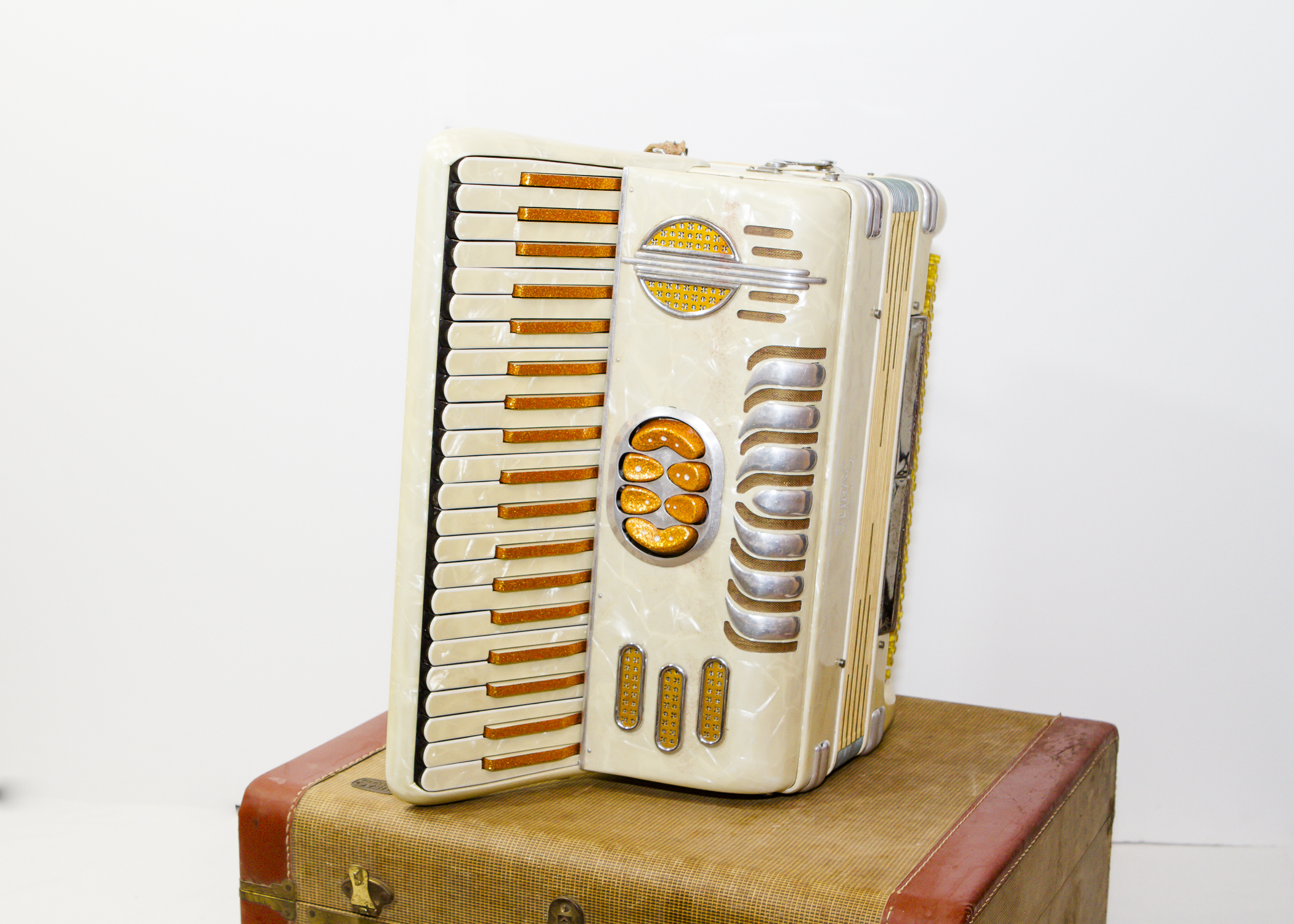 Vintage Italian Lira International Accordian