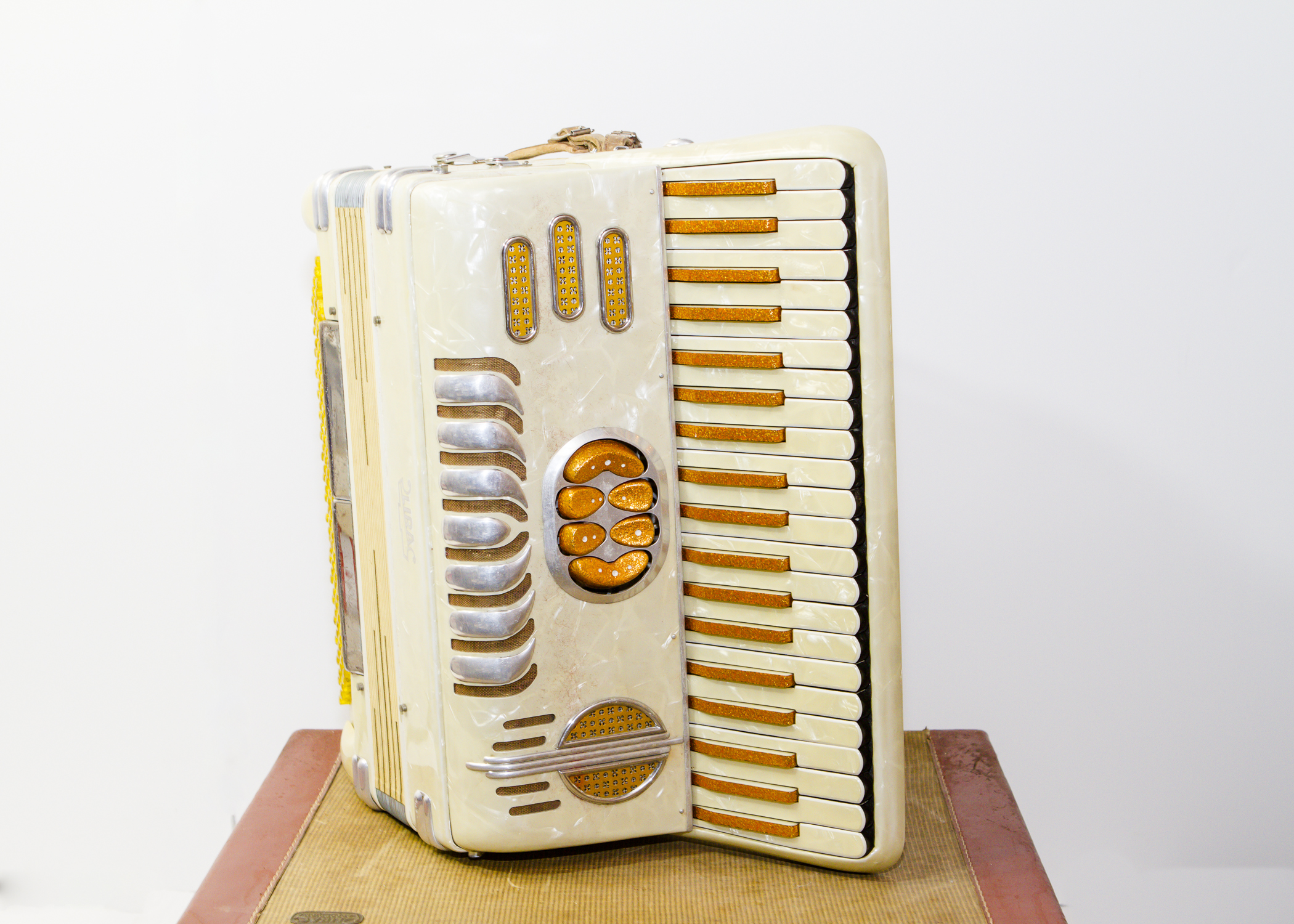 Vintage Italian Lira International Accordian