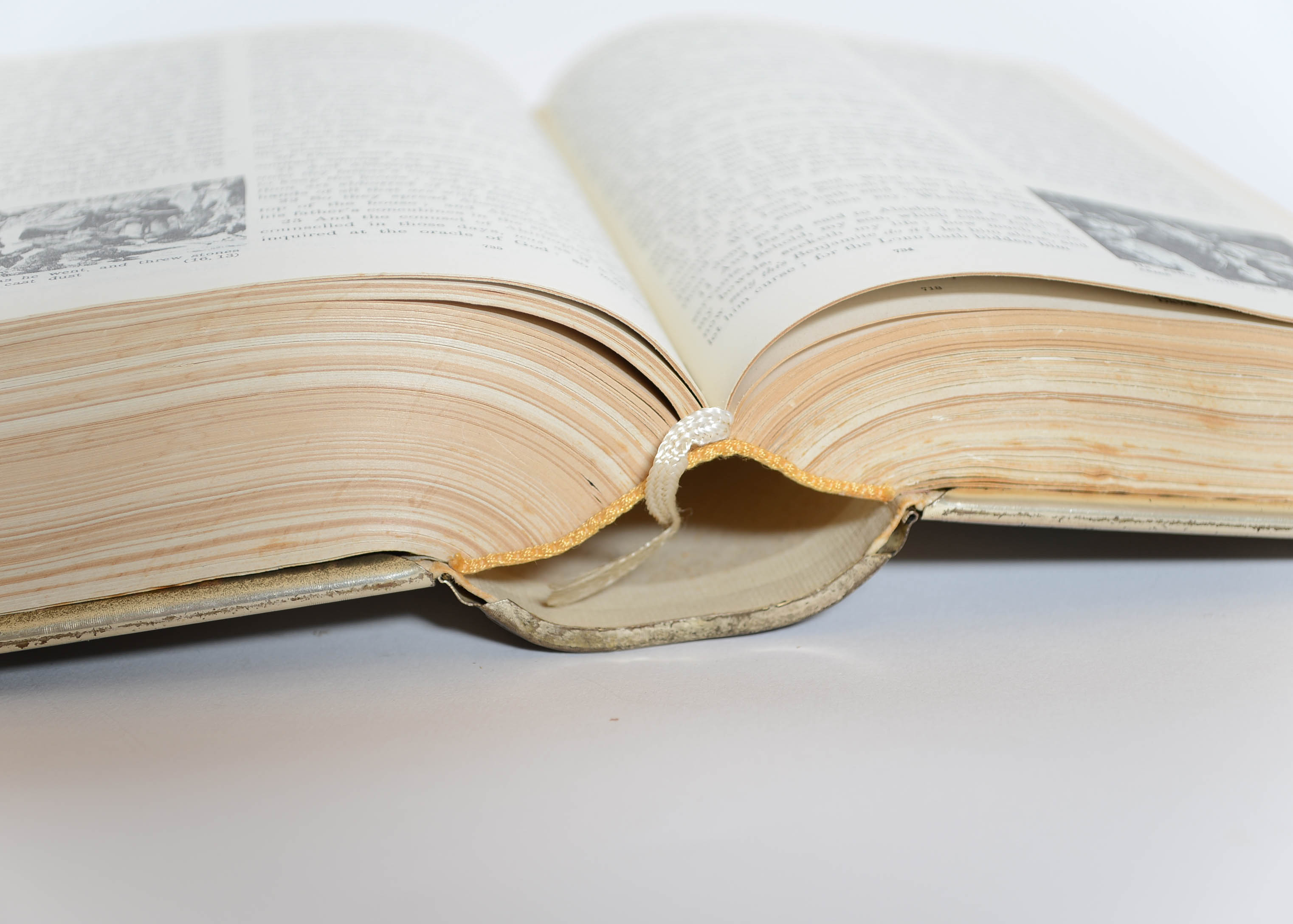 Illustrated Jerusalem Bible with Metal Covers and English Translation