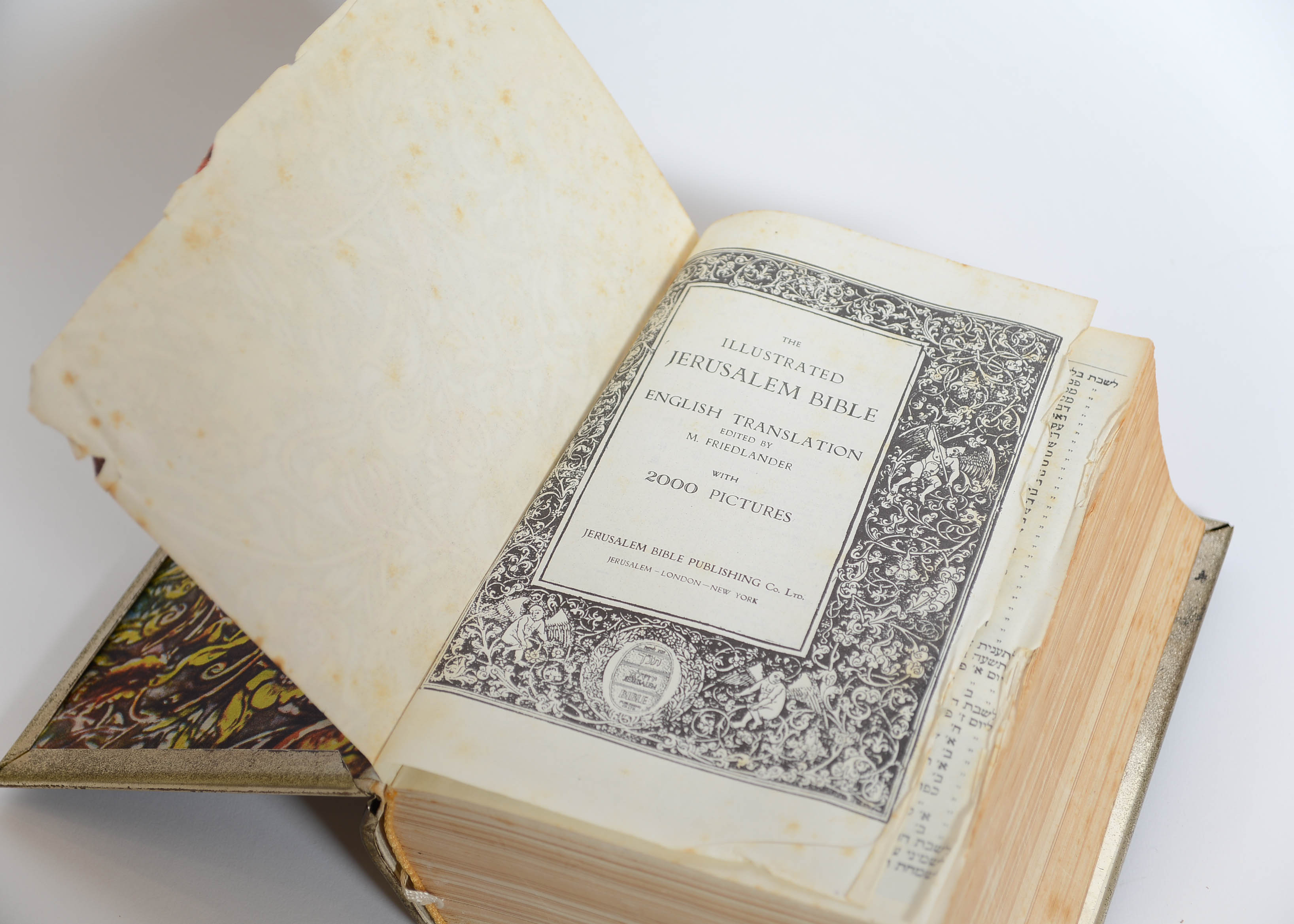 Illustrated Jerusalem Bible with Metal Covers and English Translation