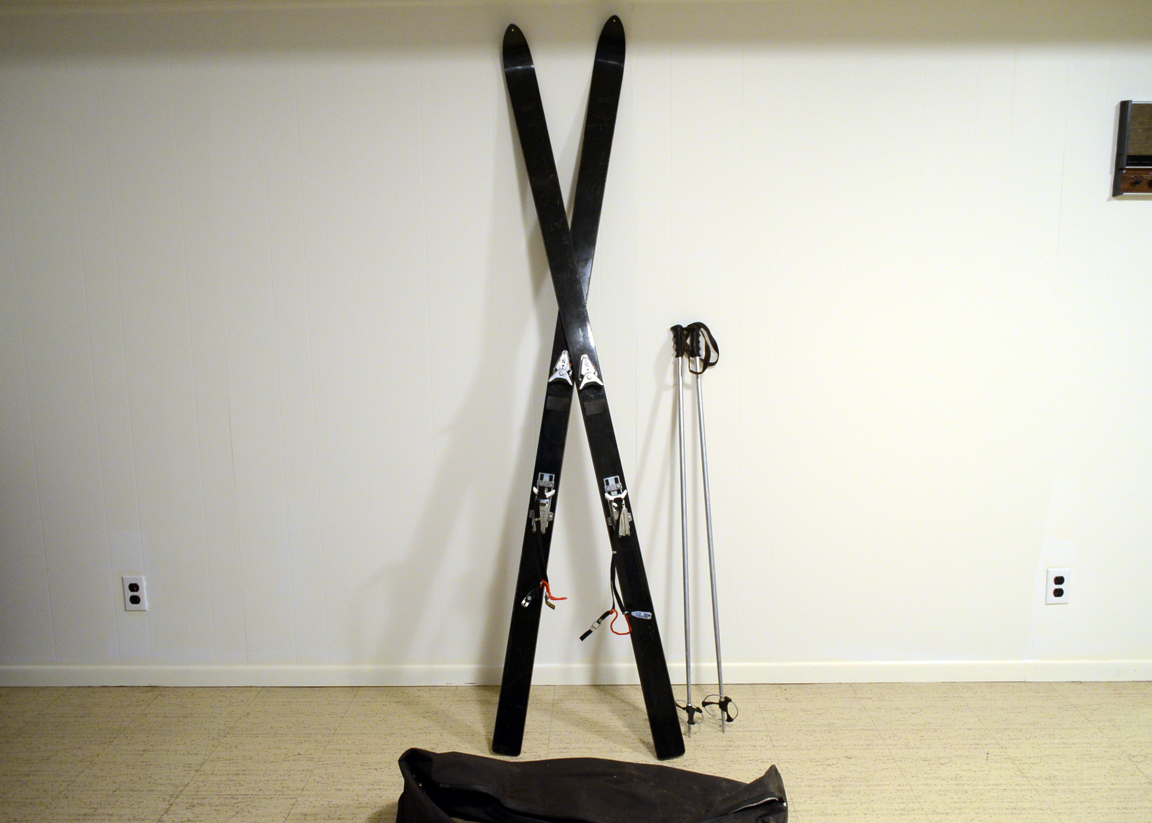 Vintage Salomon Standard Skis