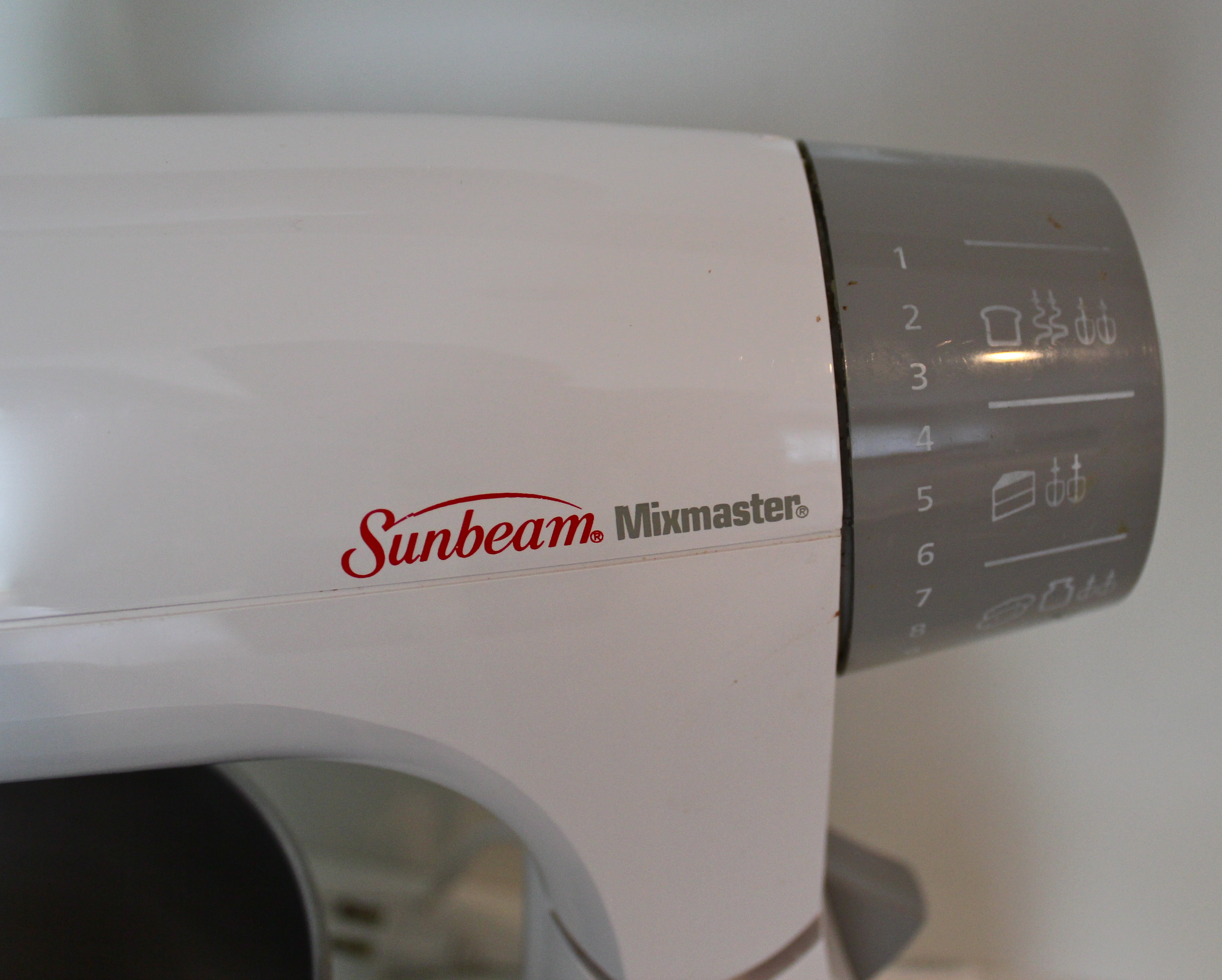 Sunbeam Stand Mixer and Cuisinart Food Processor