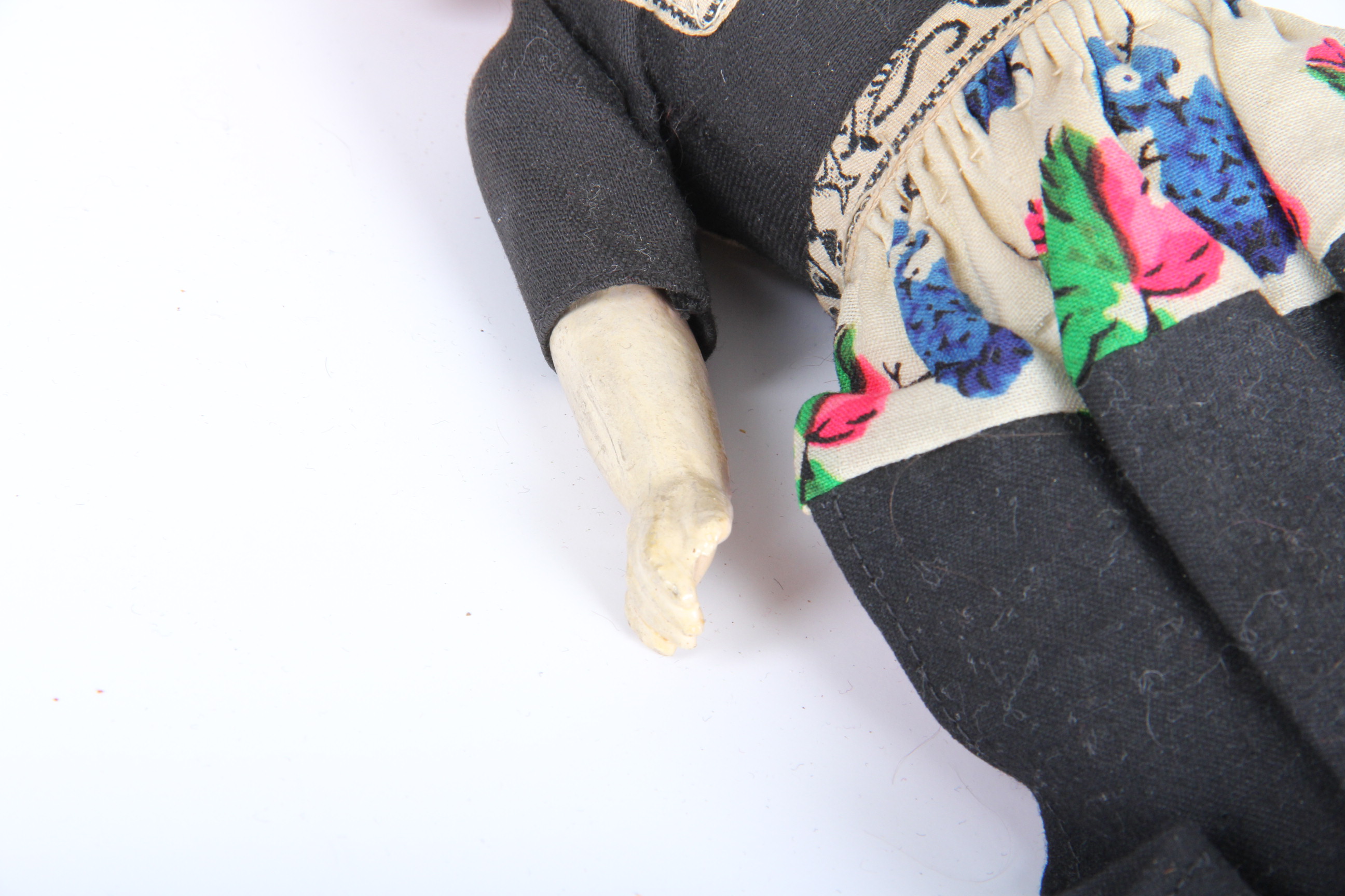 Schoenau and Hoffmeister Dutch Doll