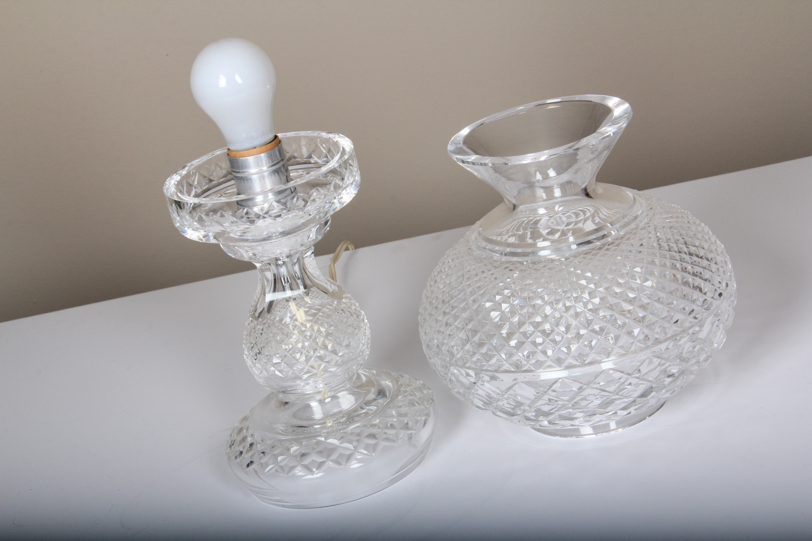 Sparkling Waterford Crystal "Alana" Electrified Hurricane Lamp