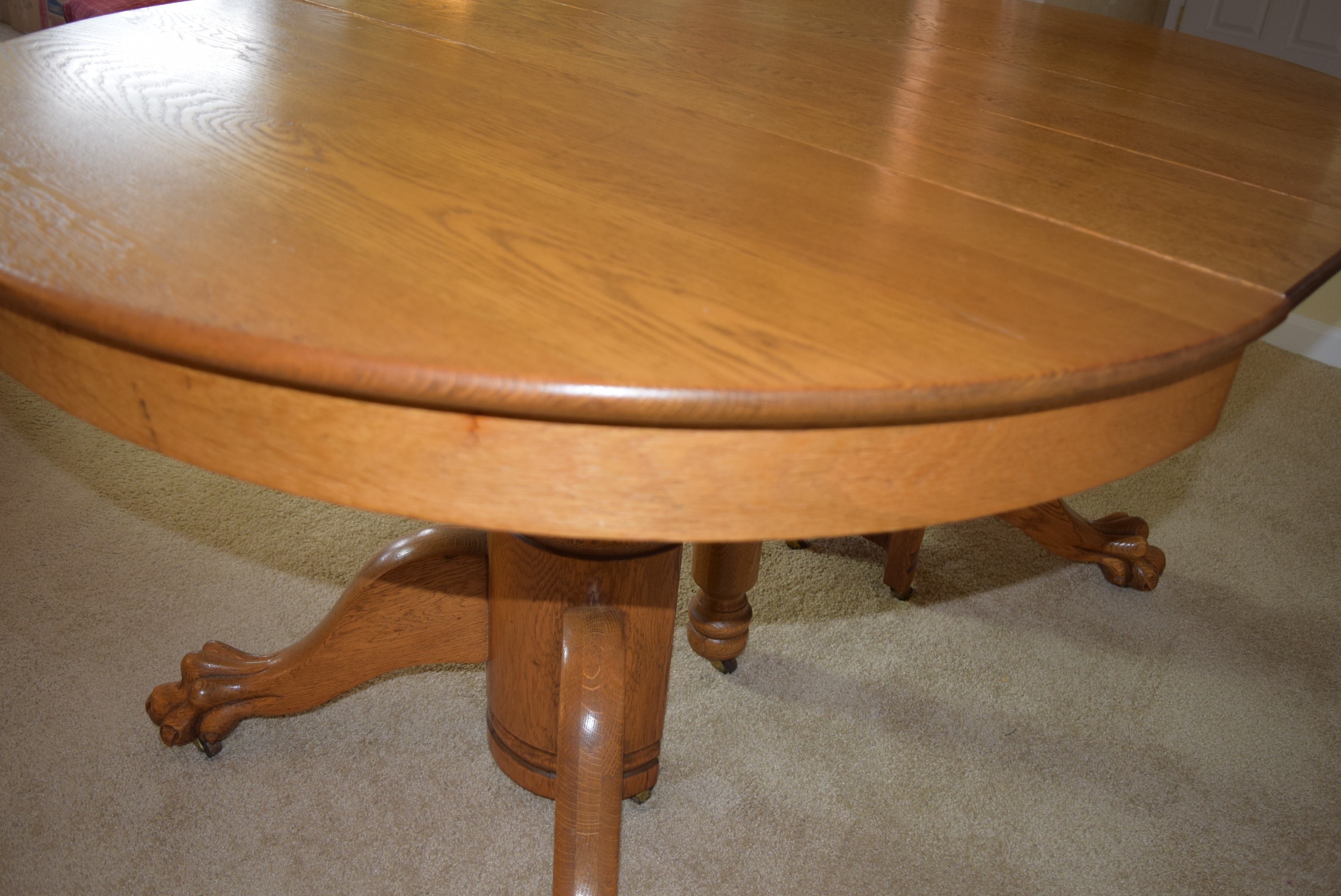 Oak Antique Claw Foot Dining Table with Eight Leaves