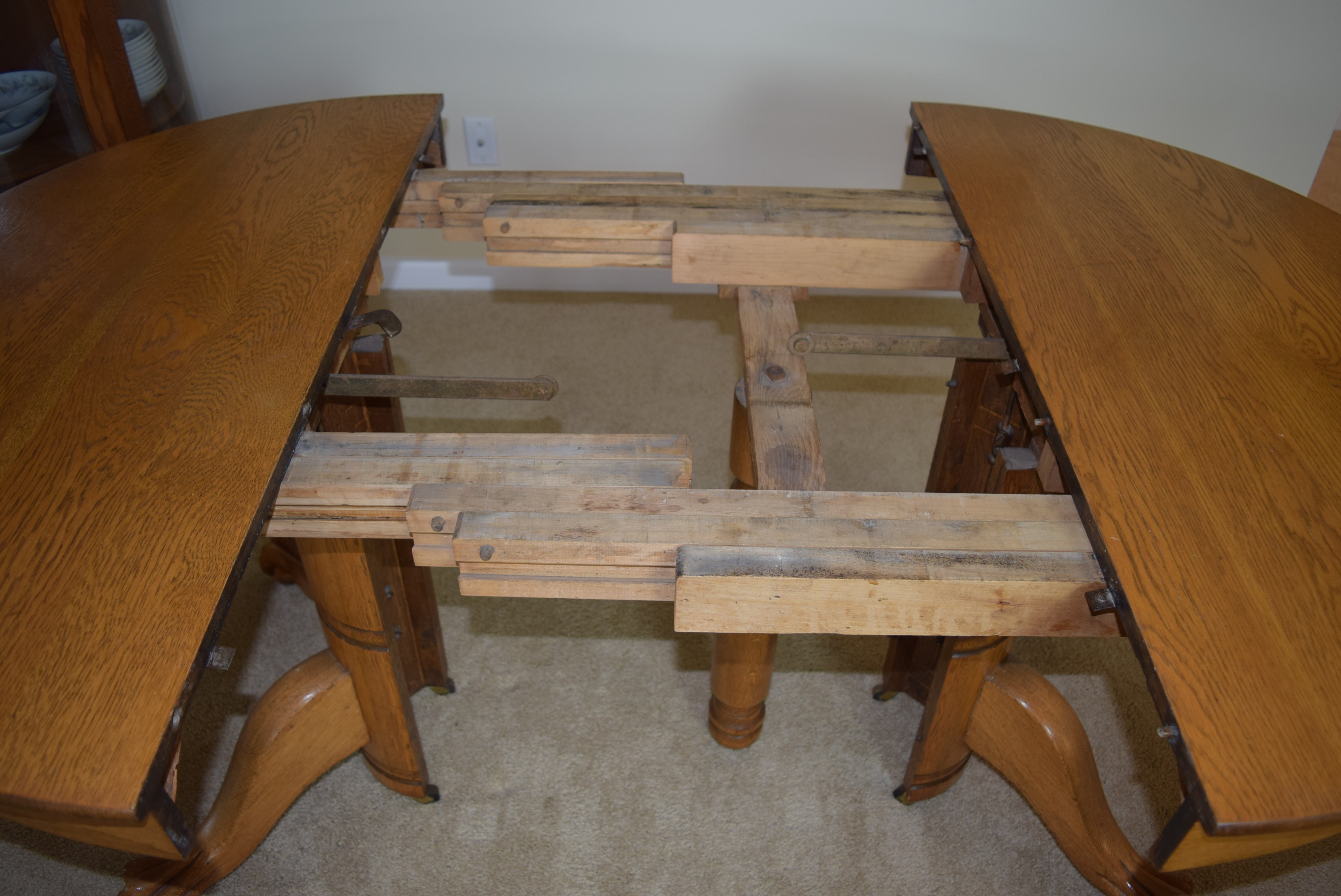 Oak Antique Claw Foot Dining Table with Eight Leaves