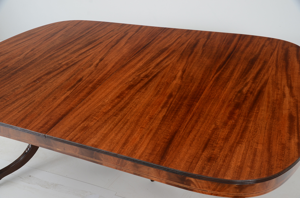 Mahogany Inlaid Federal Style Dining Table