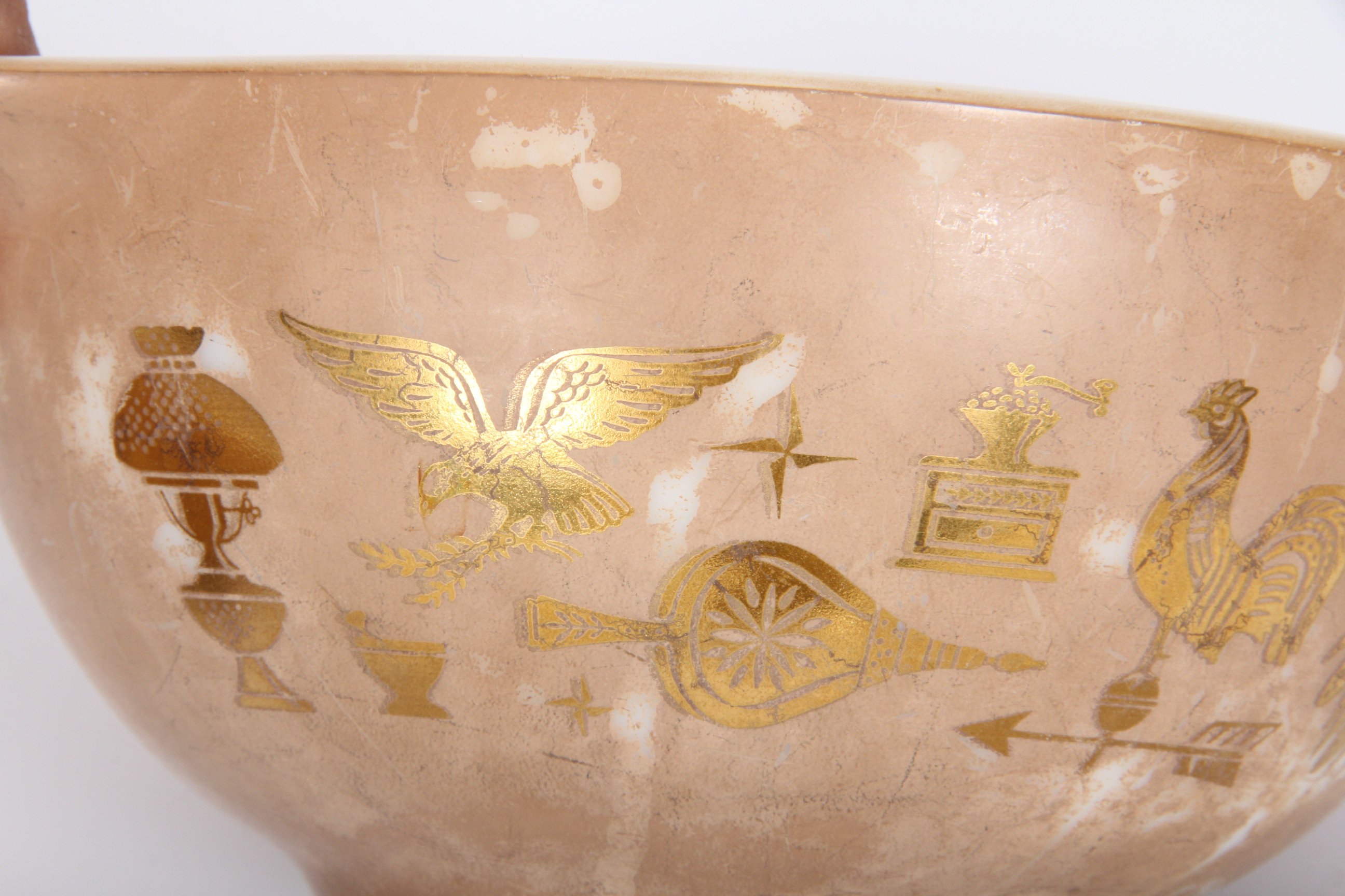 Nesting Pyrex Mixing Bowls in "Early American" Pattern