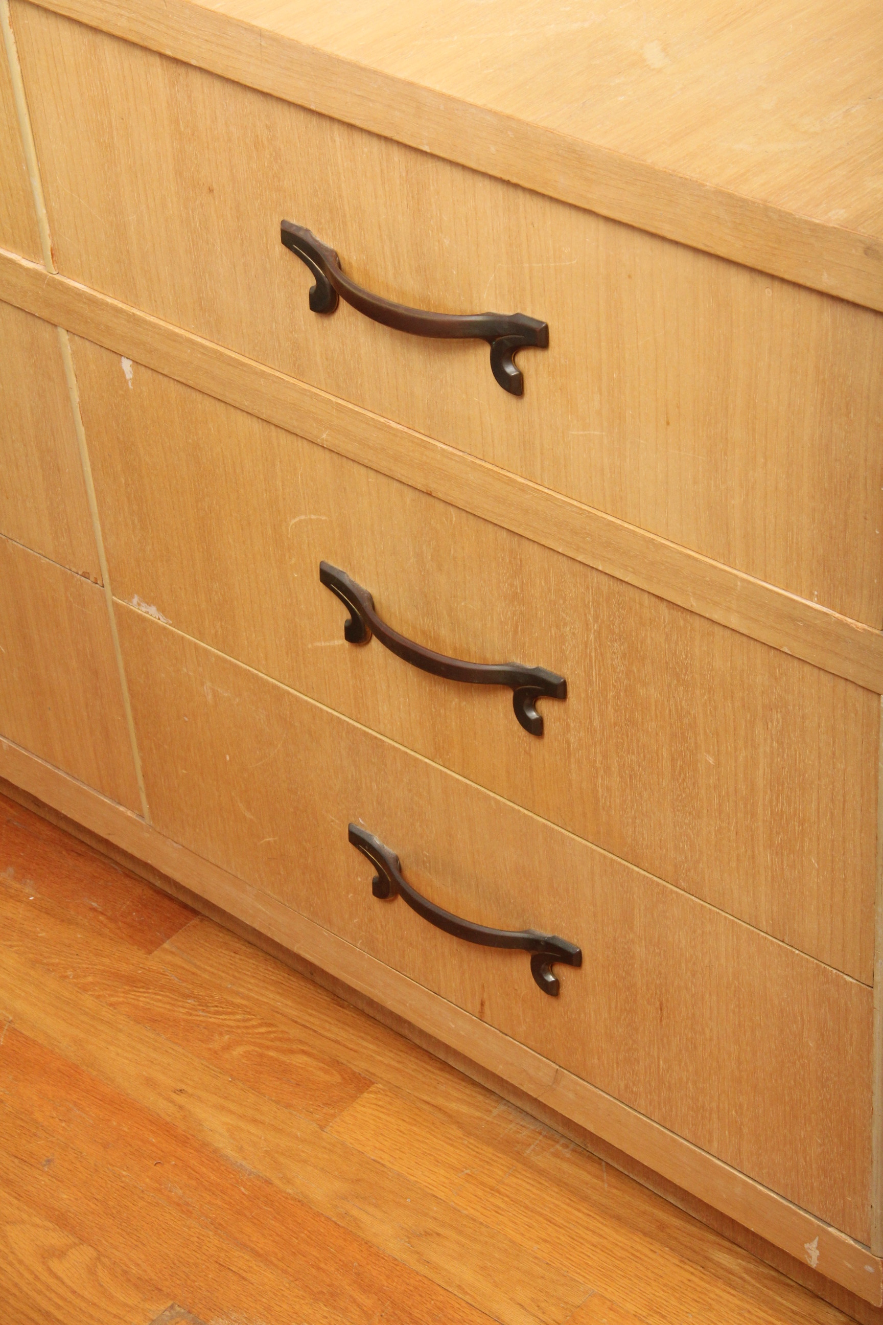 Vintage Blonde Veneered Dresser with Mirror