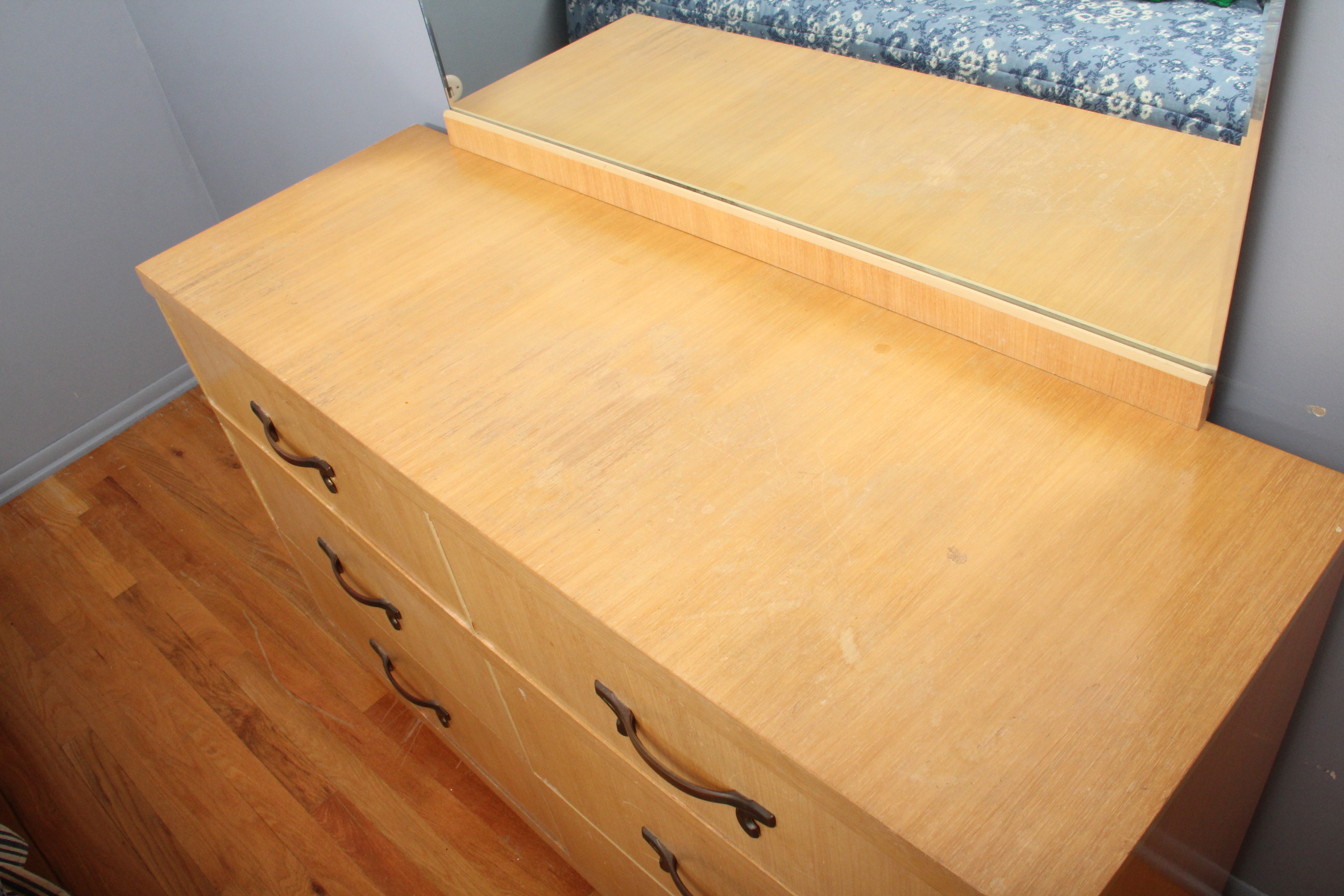 Vintage Blonde Veneered Dresser with Mirror