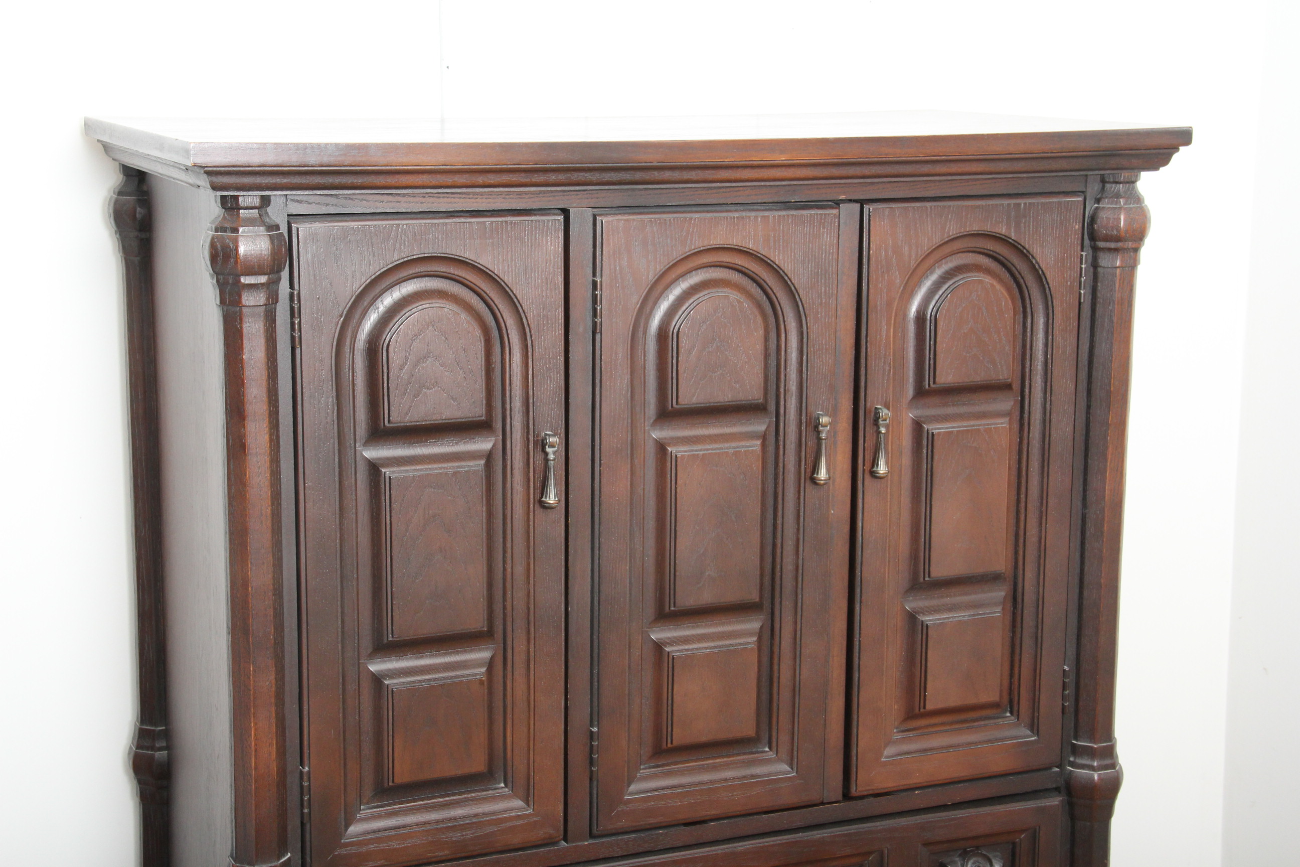 Mediterranean Style Bedroom Set