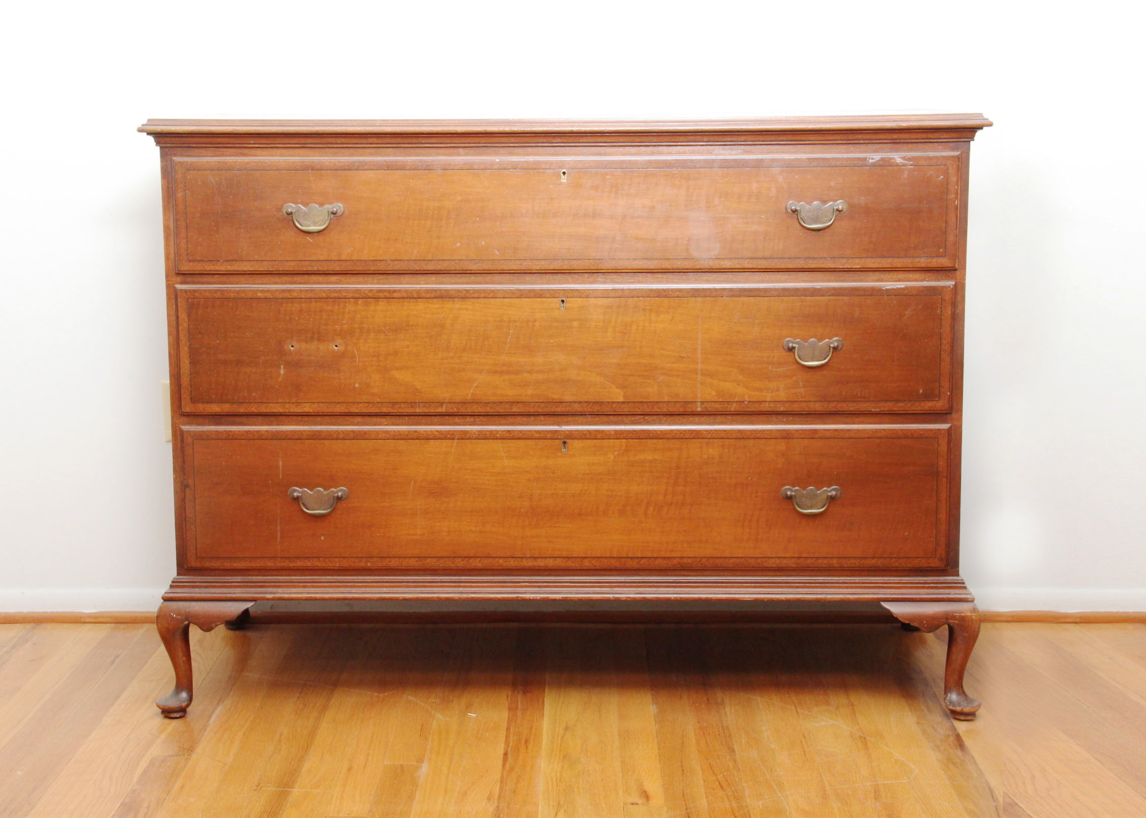 Three-Drawer Dresser with Inlay