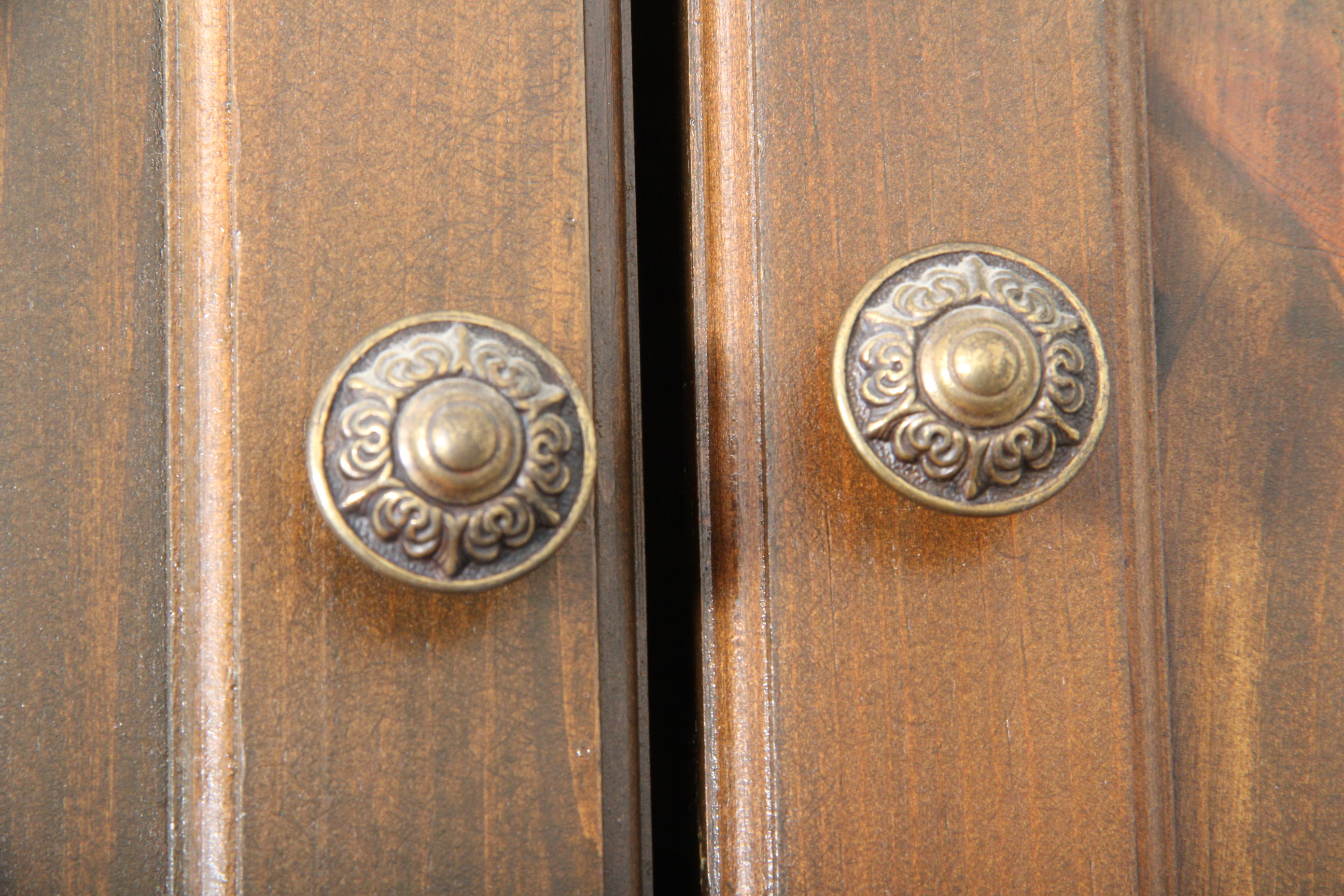 Pine Floor-to-Ceiling Bookcase