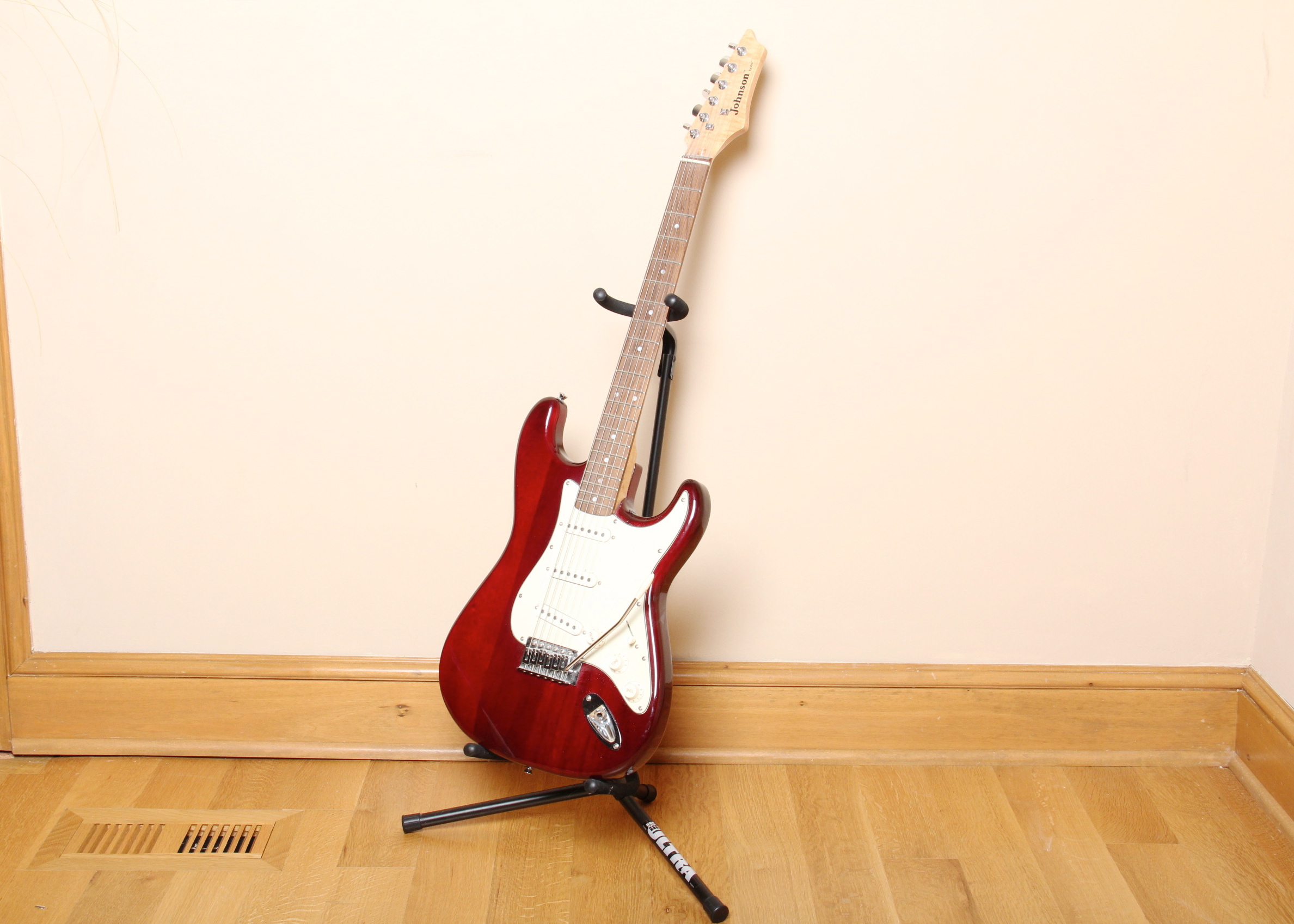 Johnson Strat Style Electric Guitar