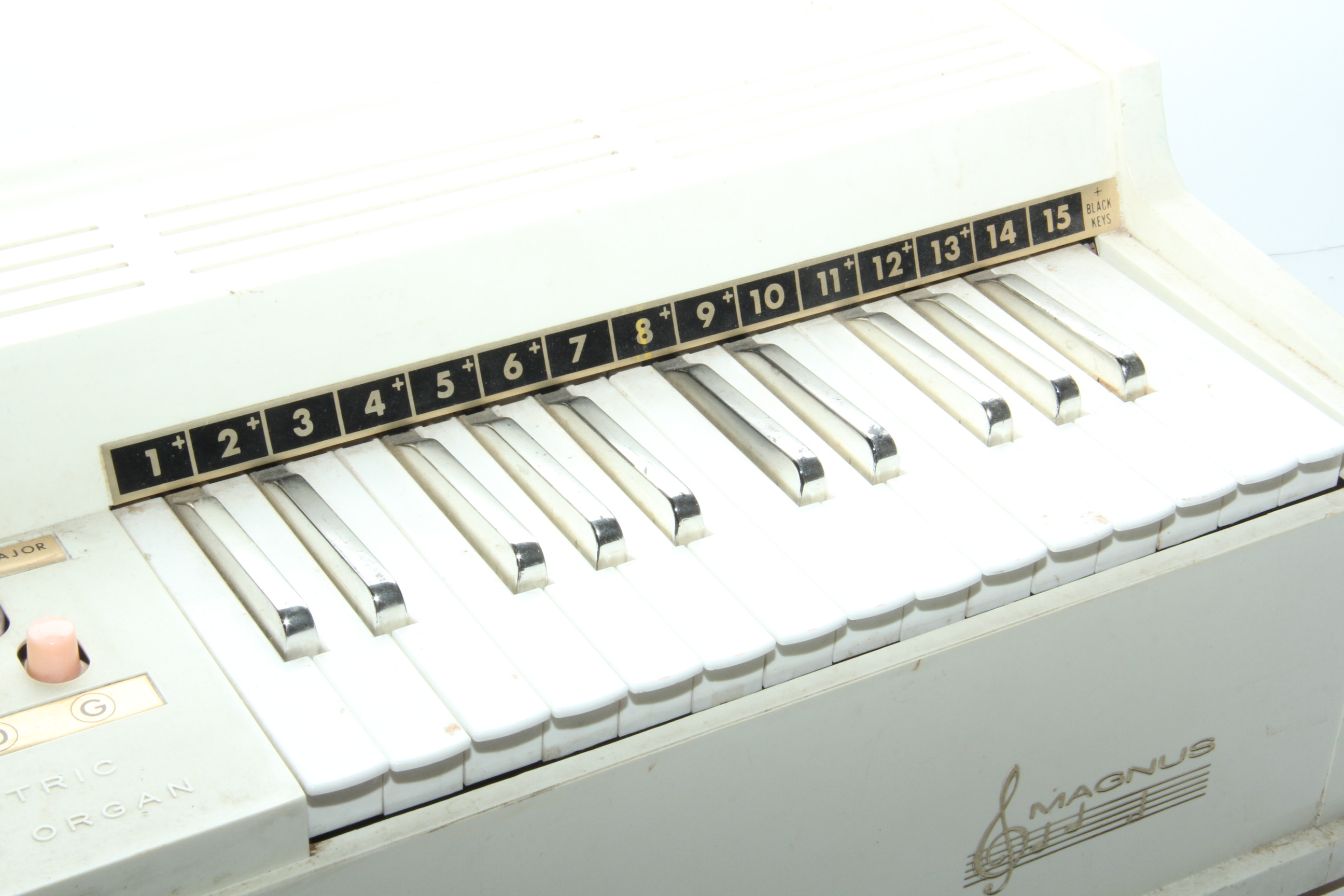 Magnus Electric Chord Organ