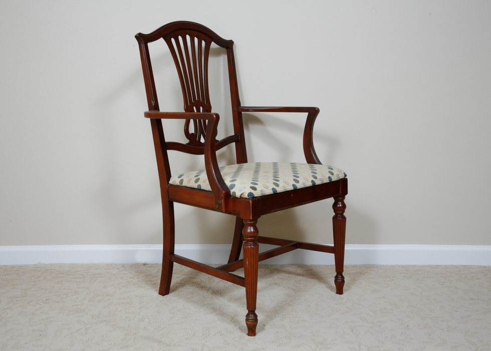 Vintage Thomasville Duncan Phyfe Style Dining Table and Chairs