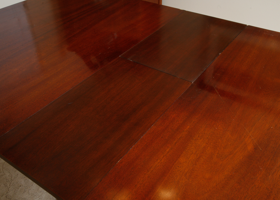 Vintage Thomasville Duncan Phyfe Style Dining Table and Chairs