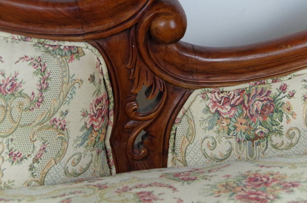 Belter Style Rosewood Settee