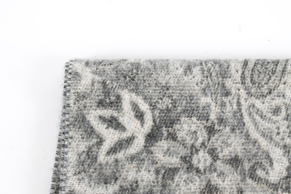 Ladies Scarves and Shawls