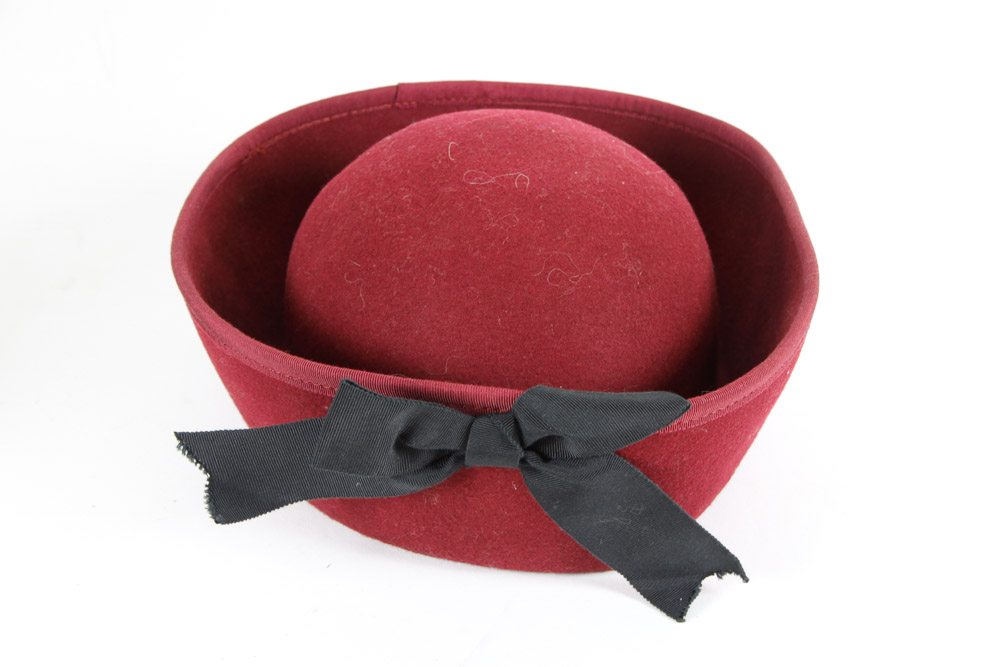 Four Vintage Wool Hats and Hat Box