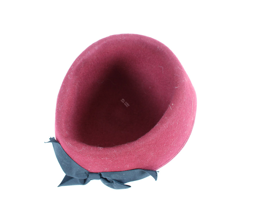 Four Vintage Wool Hats and Hat Box